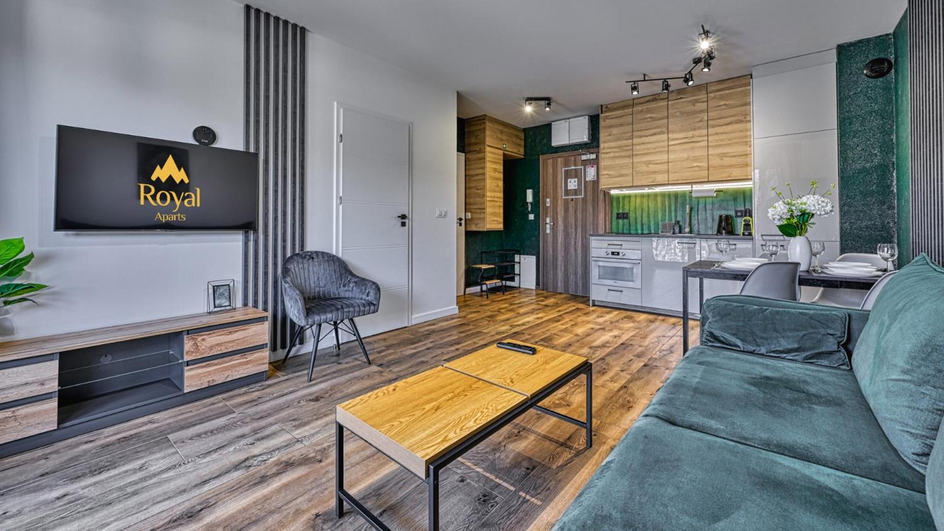 Apartamenty z basenem i saunami STONE HILL RESORT III VIP Centrum by Royal Aparts