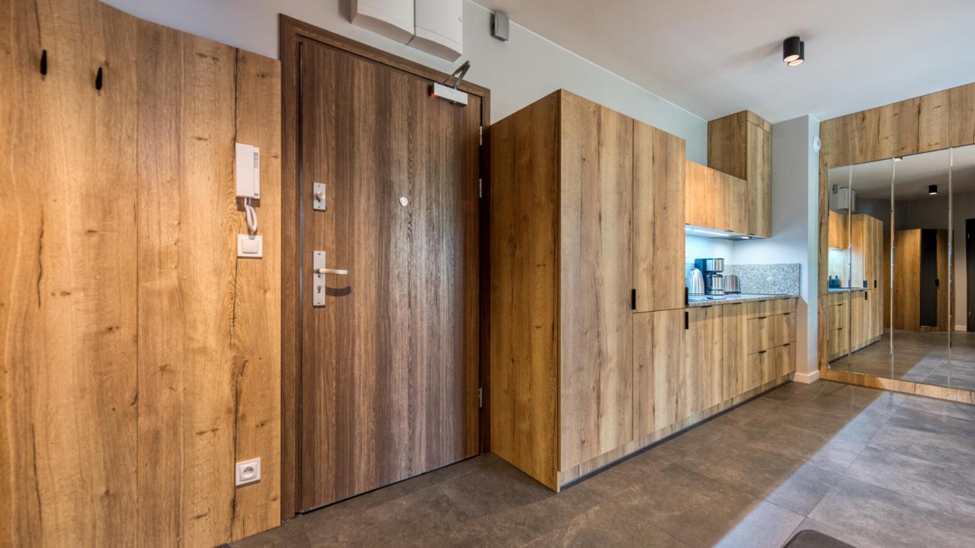 Apartamenty z basenem i saunami STONE HILL RESORT III VIP Centrum by Royal Aparts