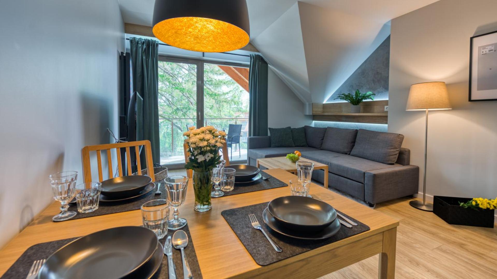 Apartamenty z basenem i saunami STONE HILL RESORT III VIP Centrum by Royal Aparts