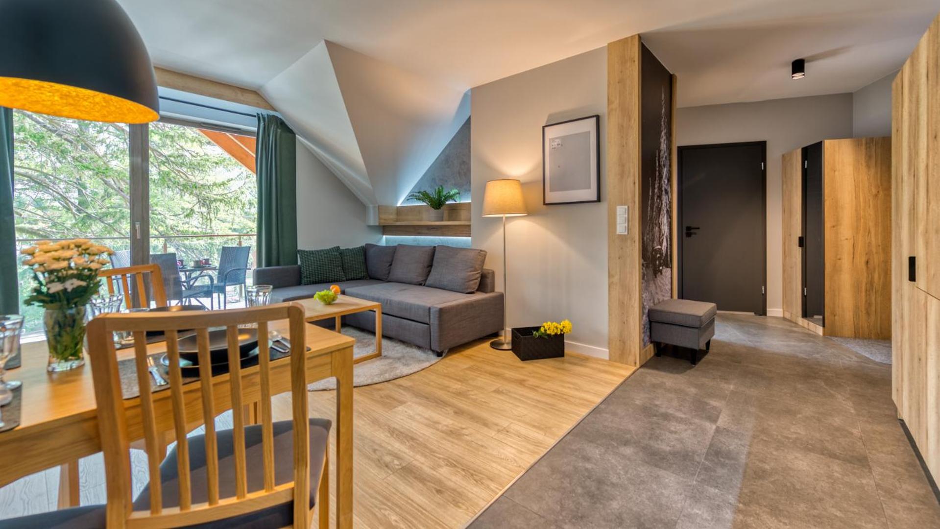 Apartamenty z basenem i saunami STONE HILL RESORT III VIP Centrum by Royal Aparts