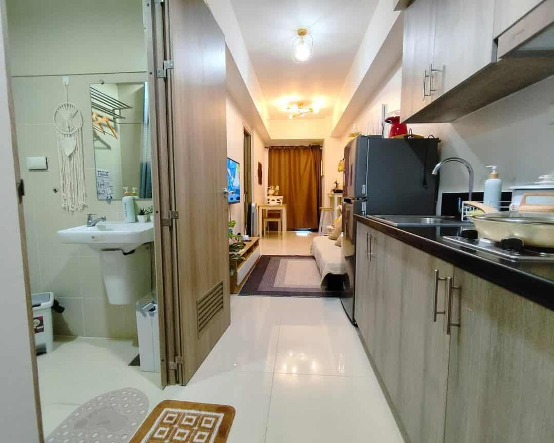Shore Residences, walking distance to MOA and near Manila Airport