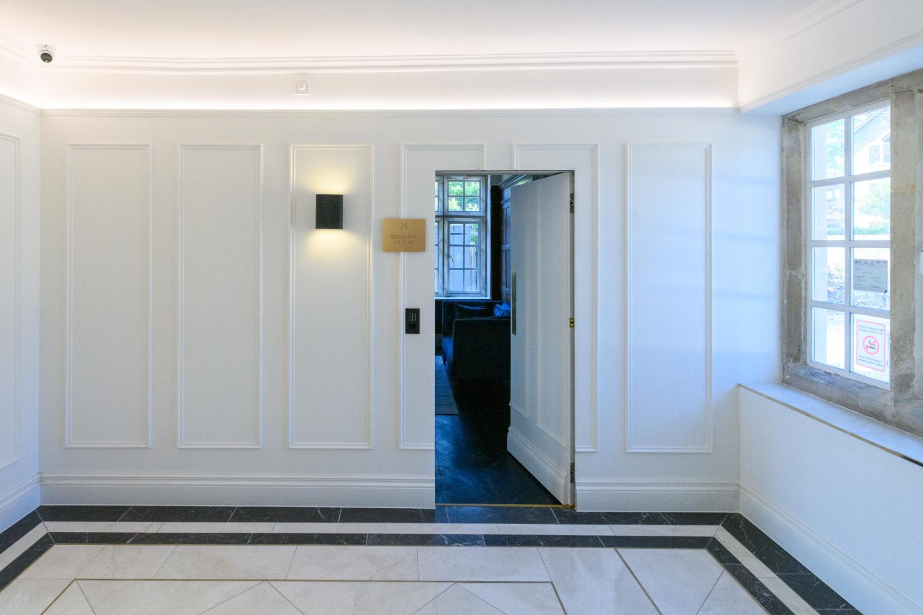 Holm House - Stylish Coastal Suites - HEDD Spa - Silures Bar & Restaurant, photo 9