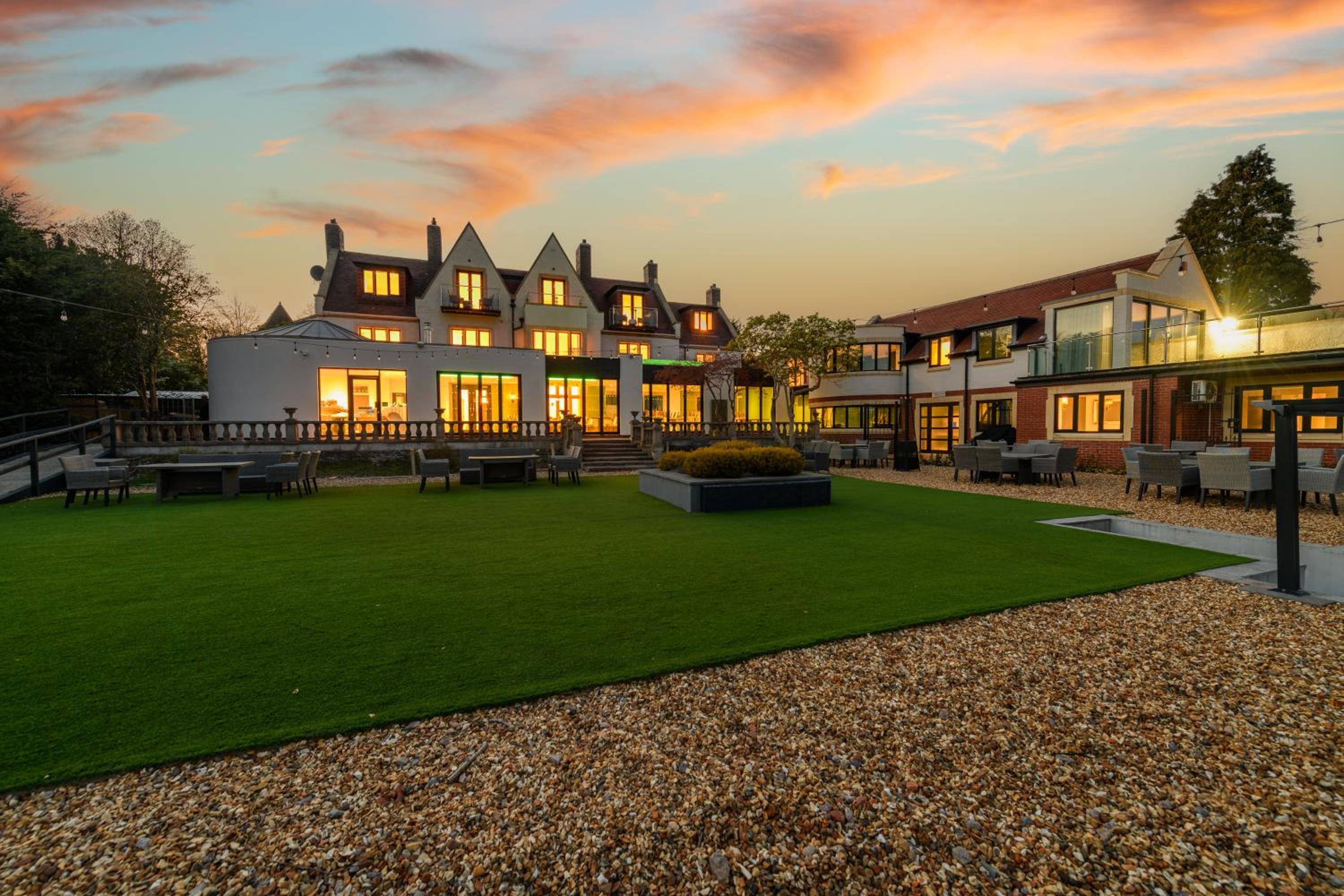 Holm House - Stylish Coastal Suites - HEDD Spa - Silures Bar & Restaurant, photo 74