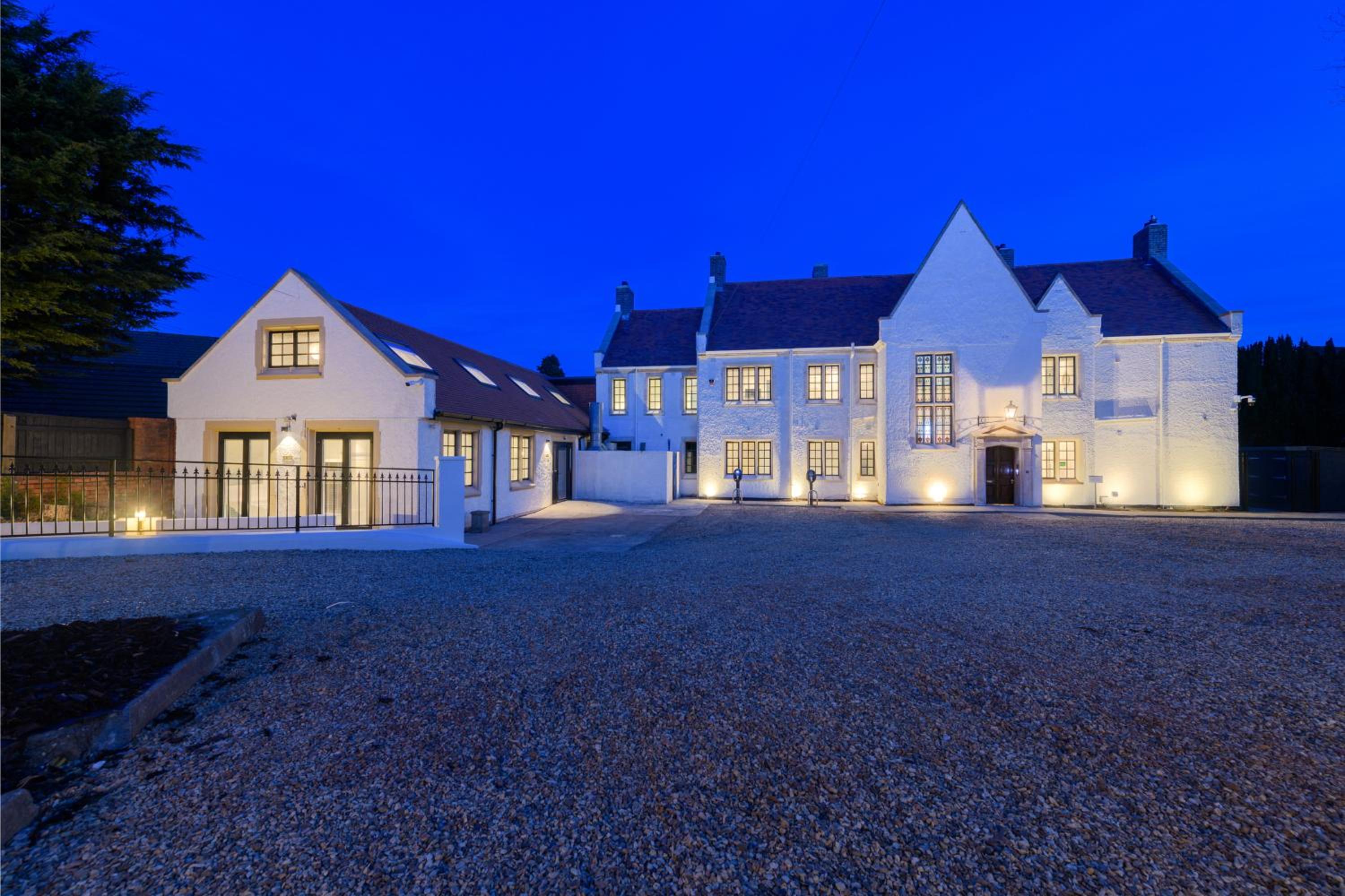 Holm House - Stylish Coastal Suites - HEDD Spa - Silures Bar & Restaurant, photo 6