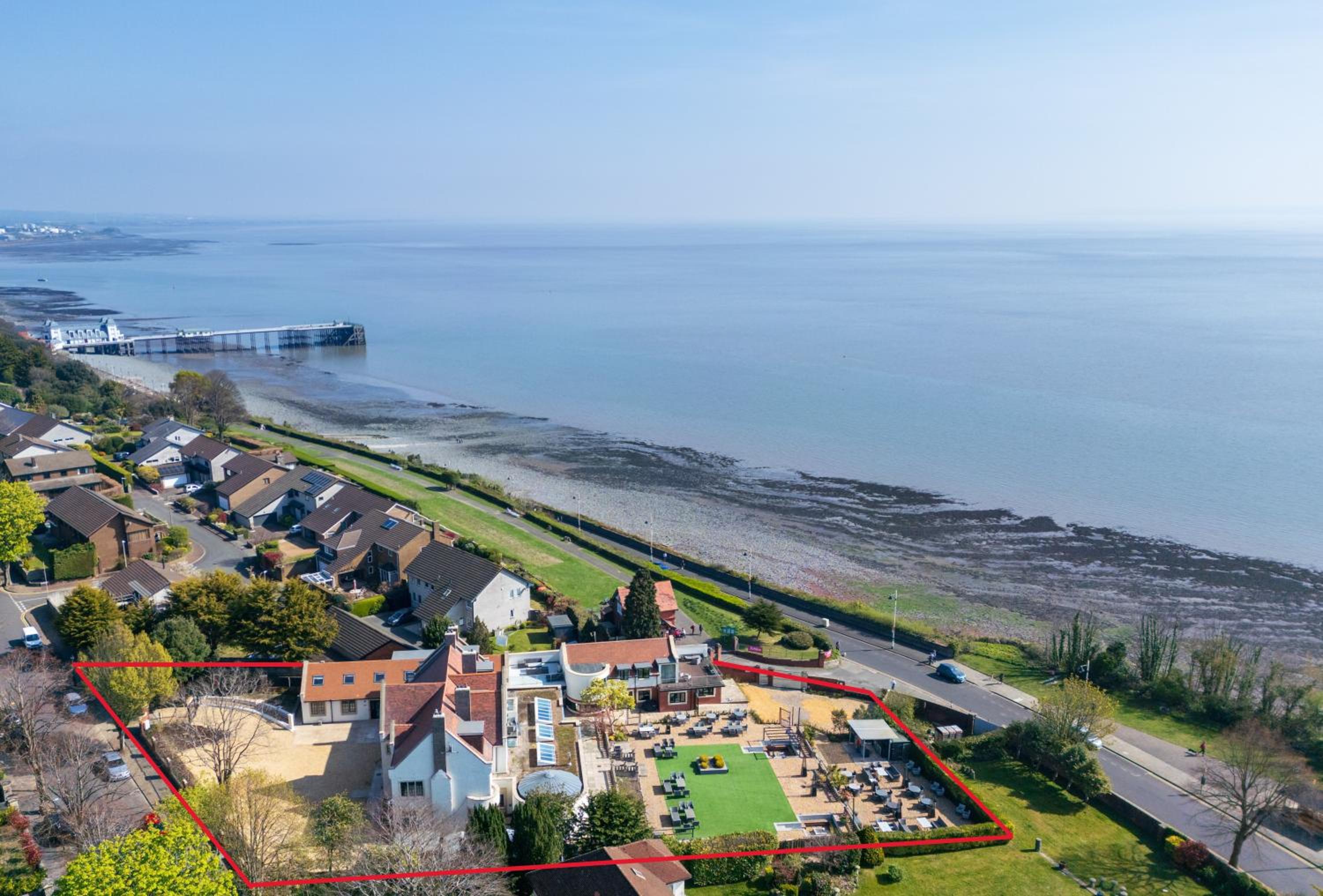 Holm House - Stylish Coastal Suites - HEDD Spa - Silures Bar & Restaurant, photo 19