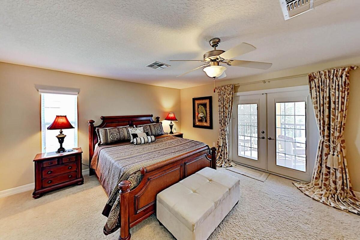Fun 4BR with Pool Spa and Harry Potter Game Room