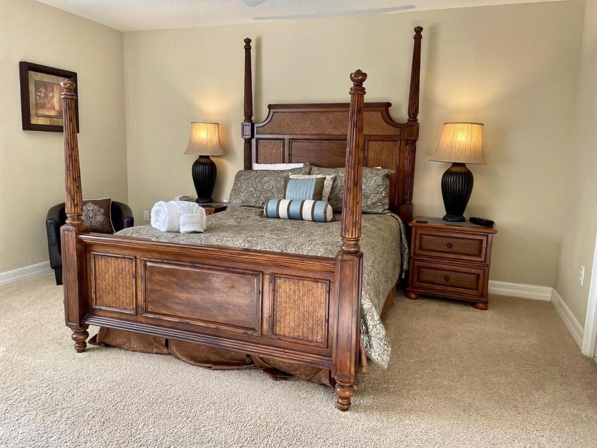 Fun 4BR with Pool Spa and Harry Potter Game Room