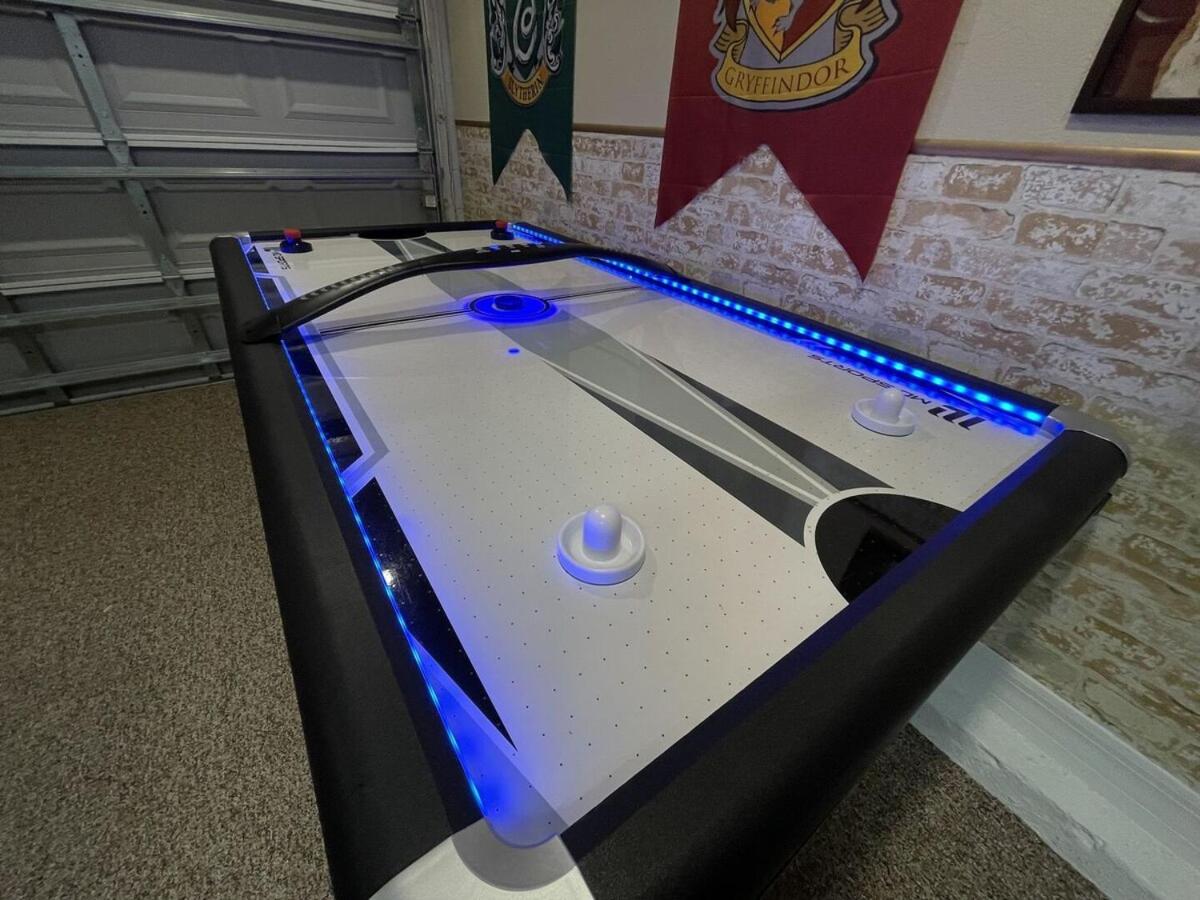 Fun 4BR with Pool Spa and Harry Potter Game Room