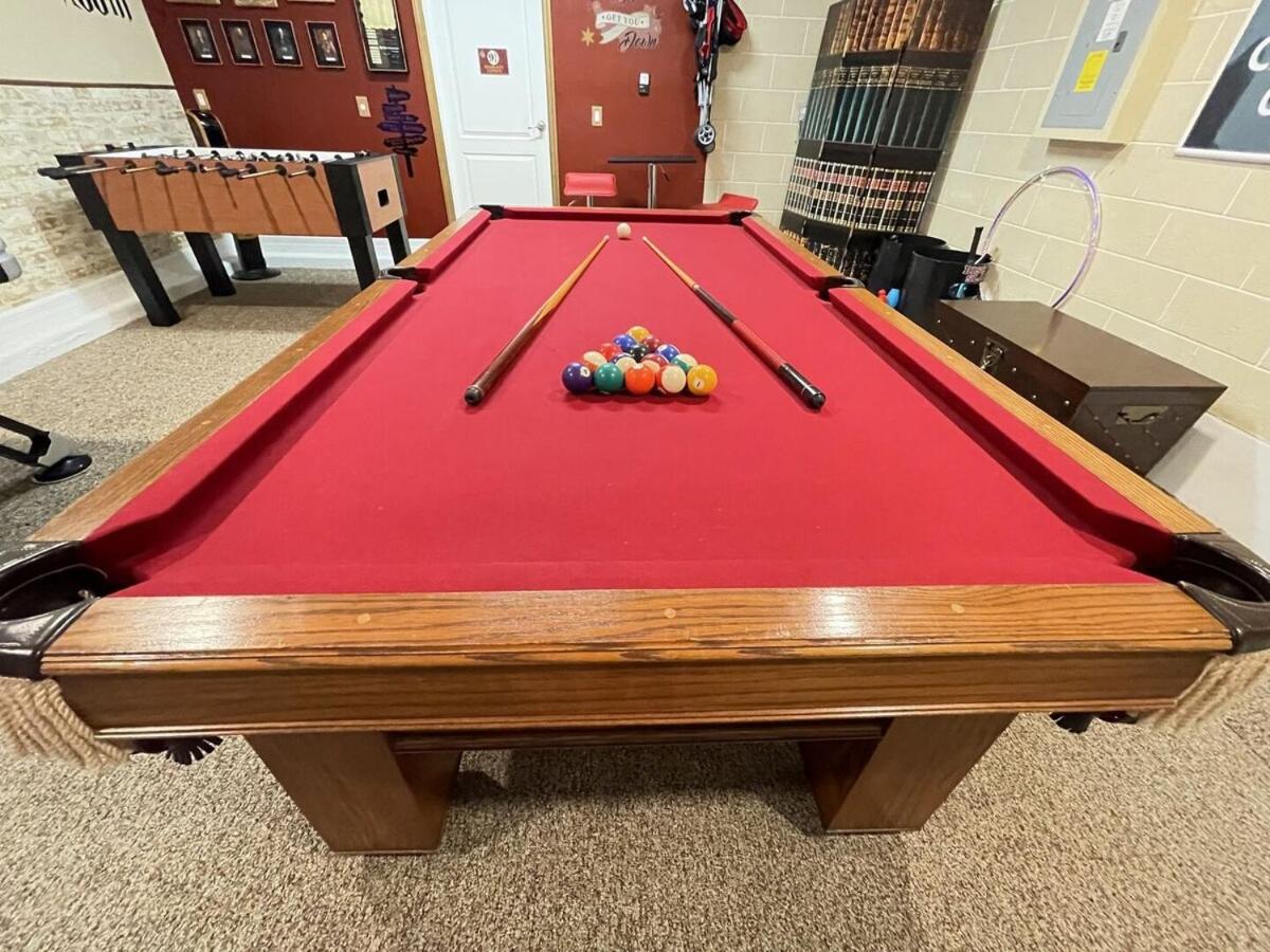 Fun 4BR with Pool Spa and Harry Potter Game Room