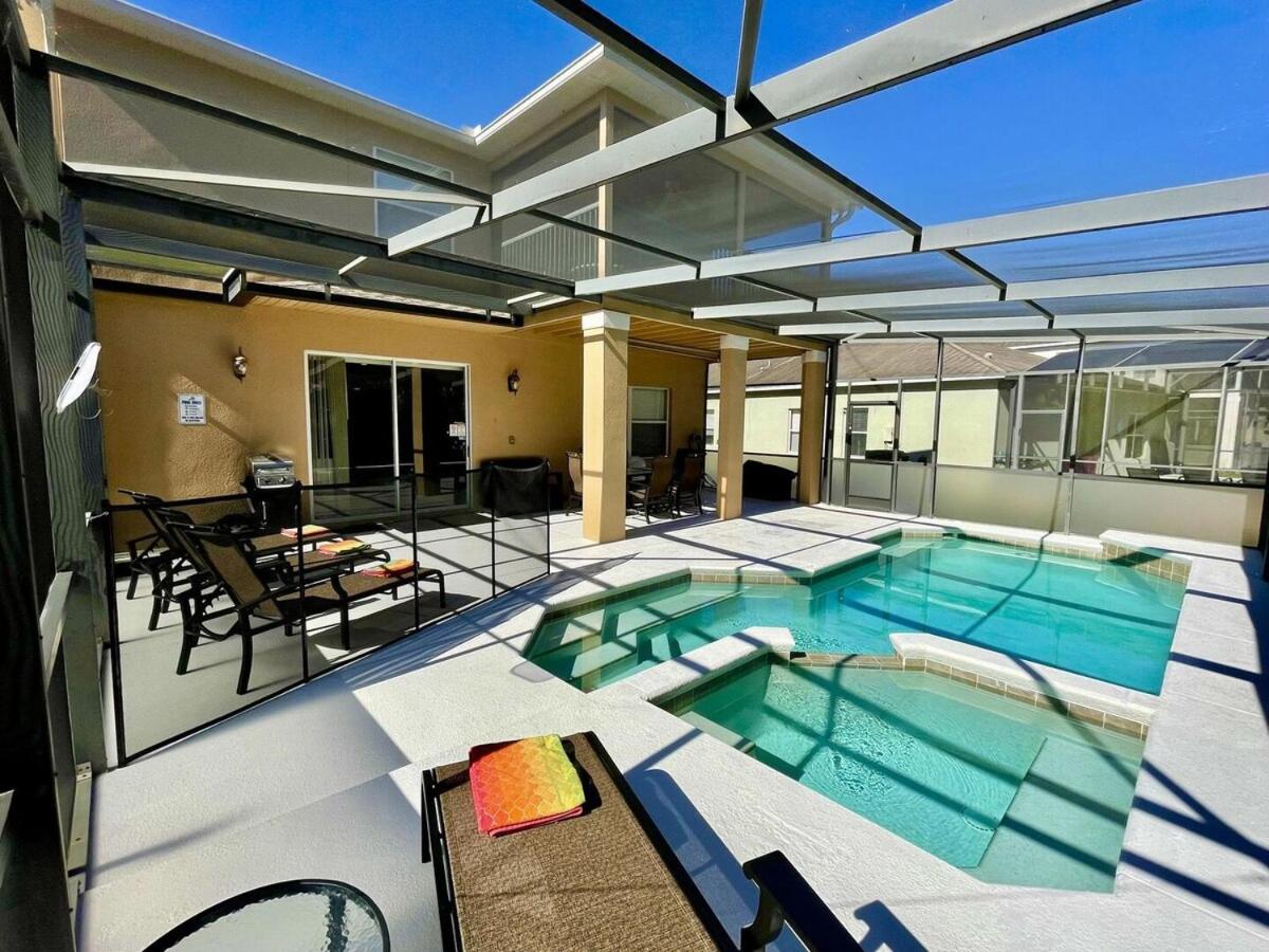 Fun 4BR with Pool Spa and Harry Potter Game Room