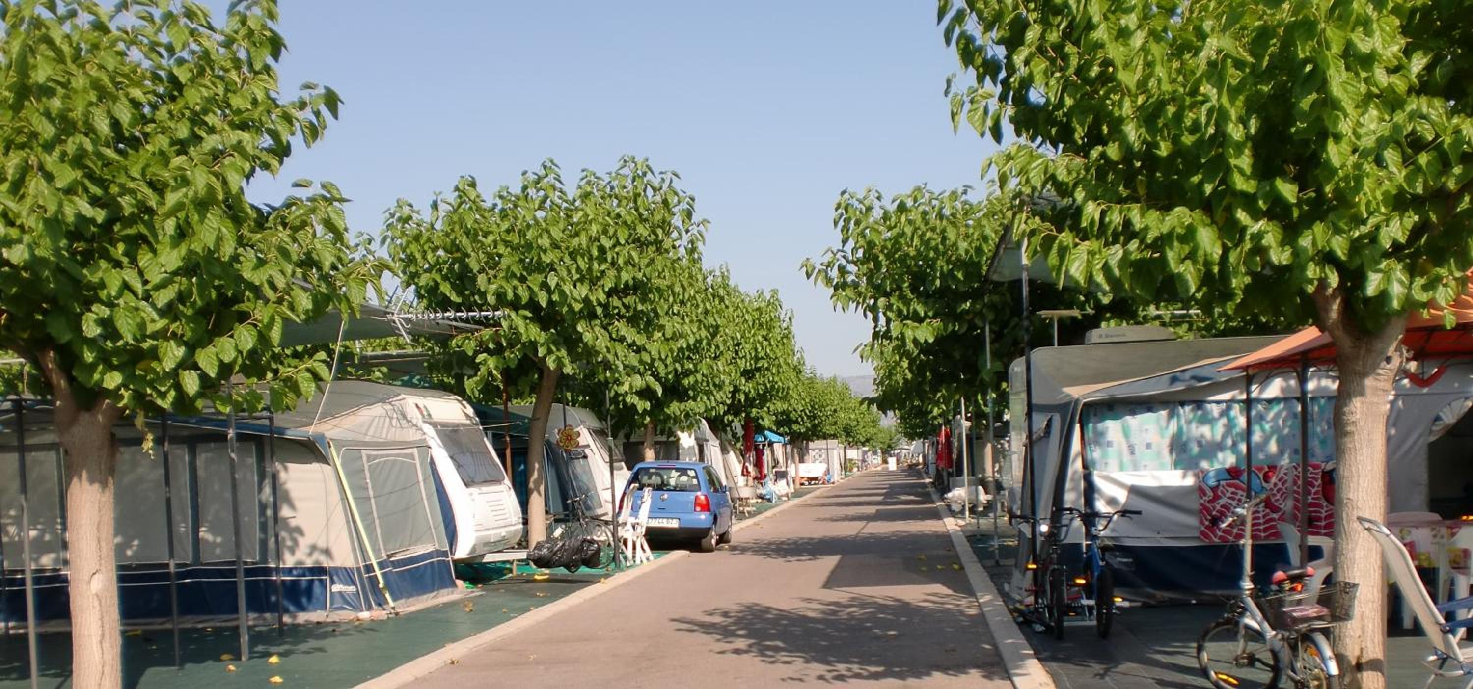 Camping y Bungalows Monmar