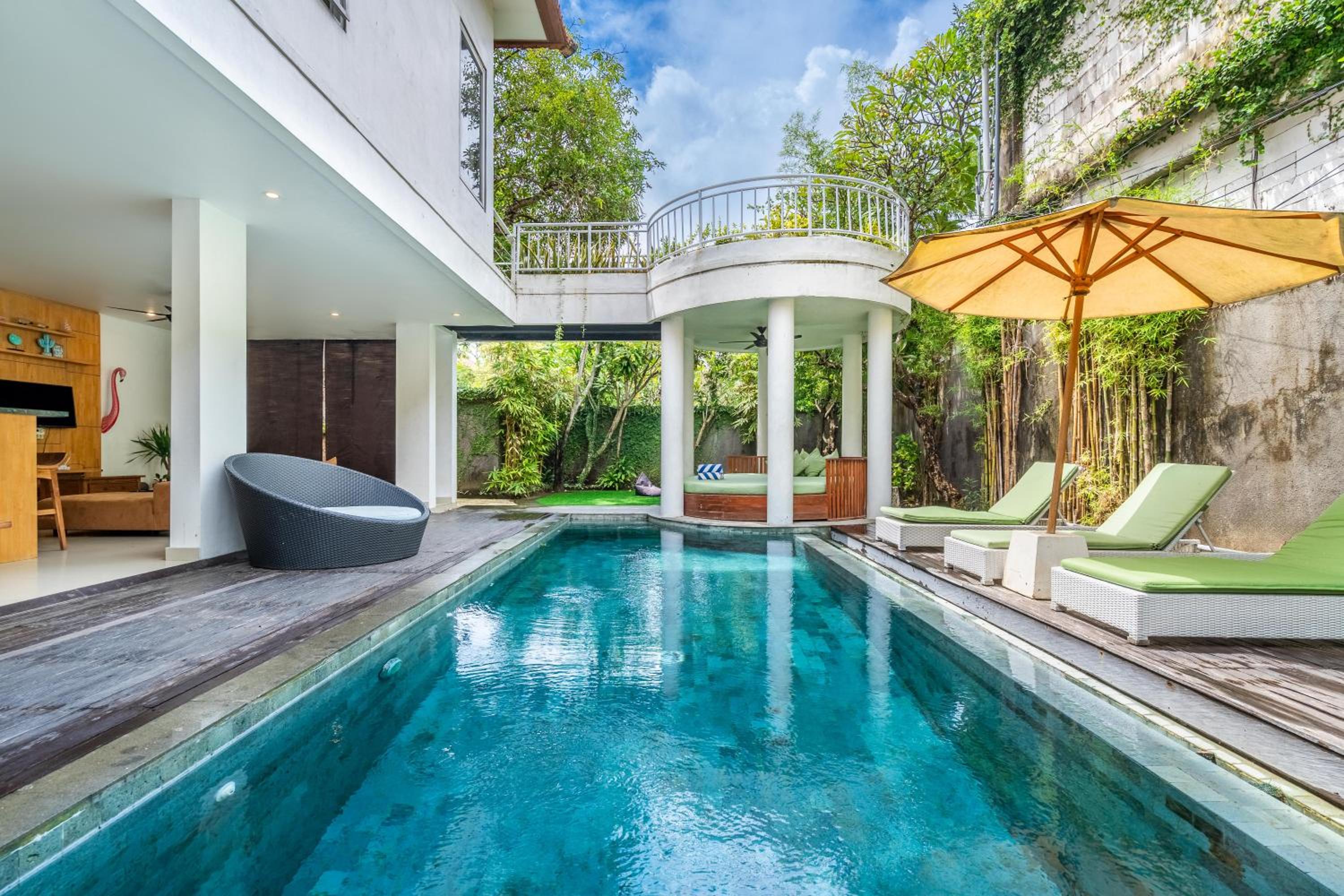 Beautiful villas - Right by the beach - Seminyak