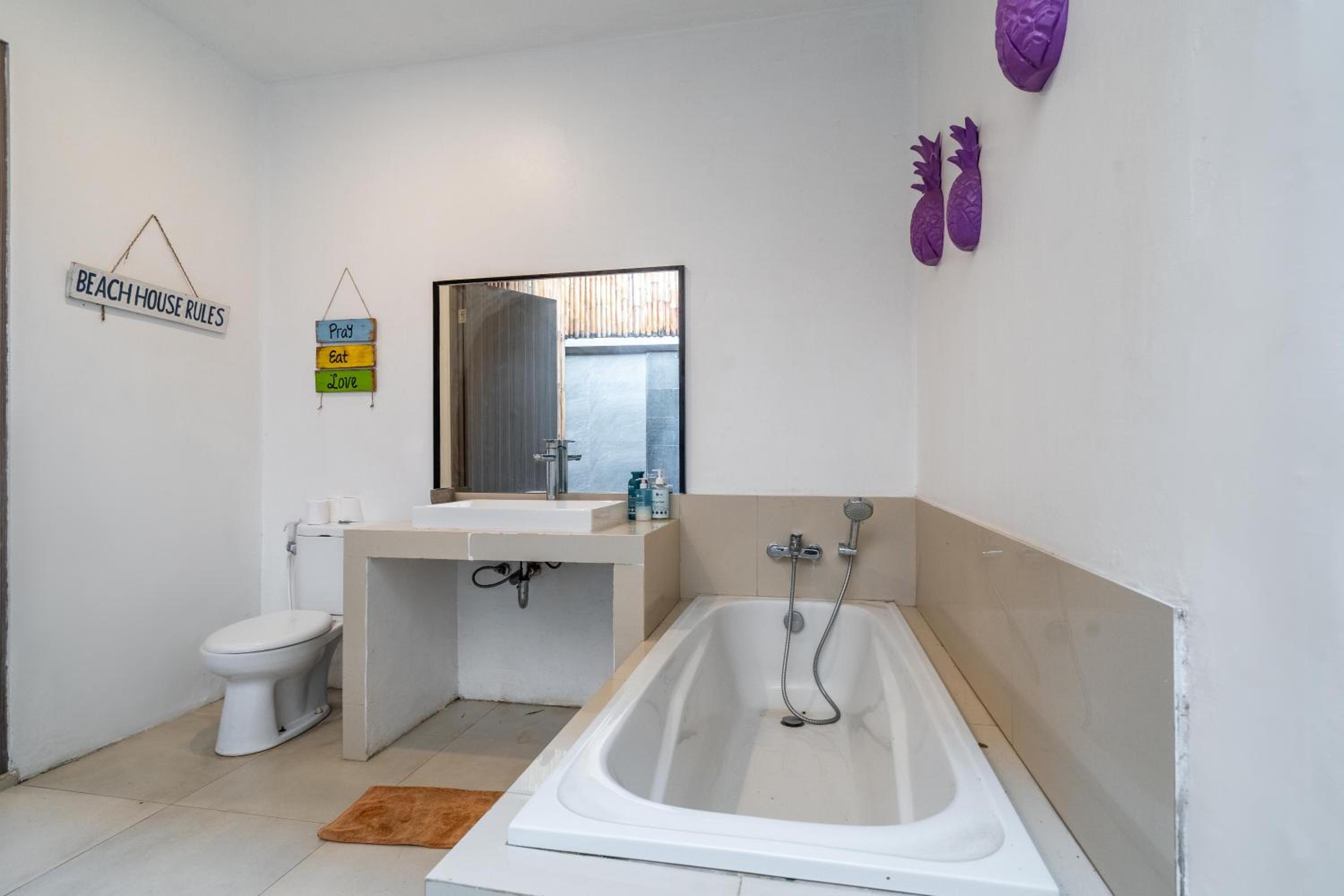 Beautiful villas - Right by the beach - Seminyak