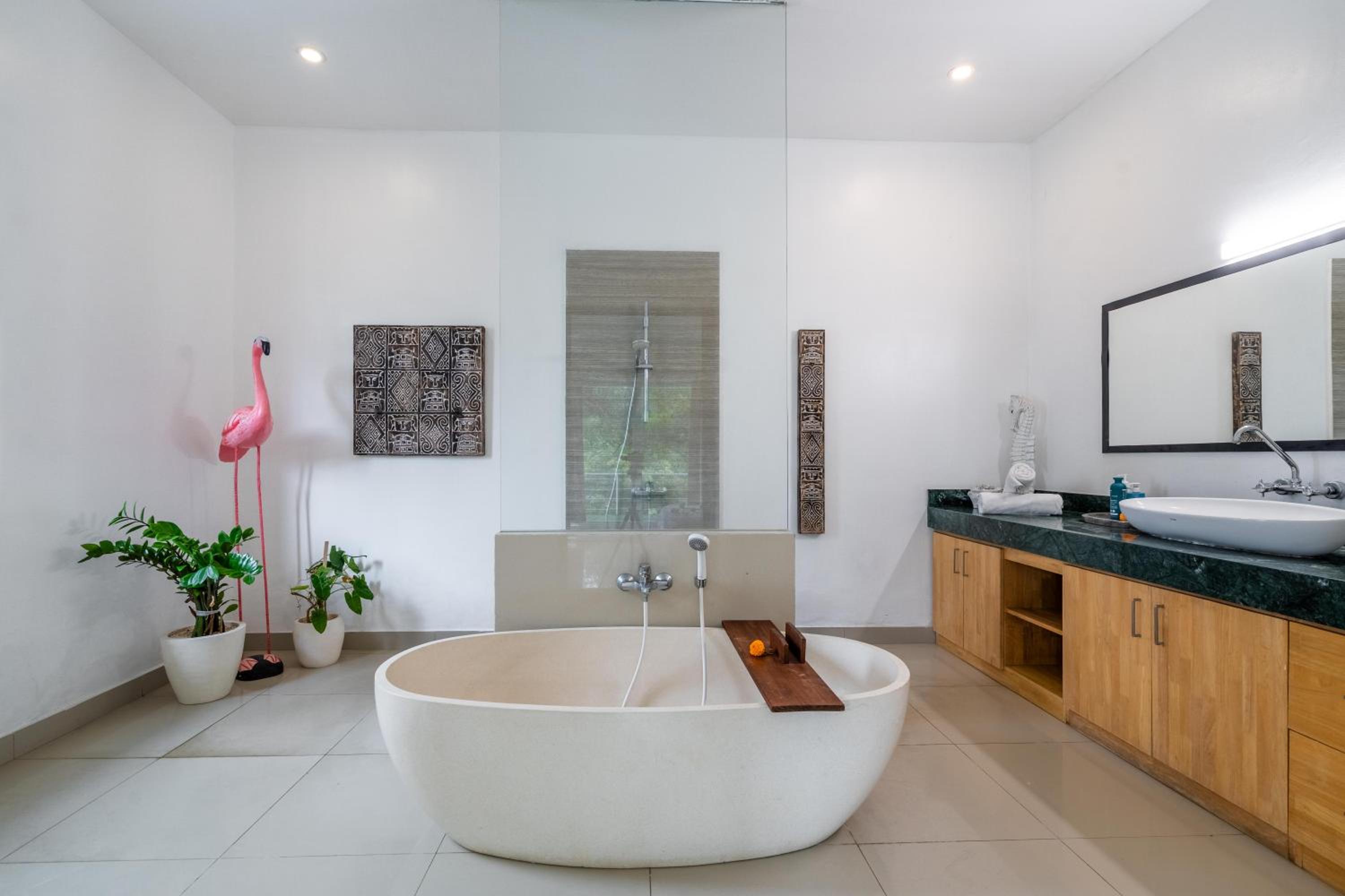Beautiful villas - Right by the beach - Seminyak