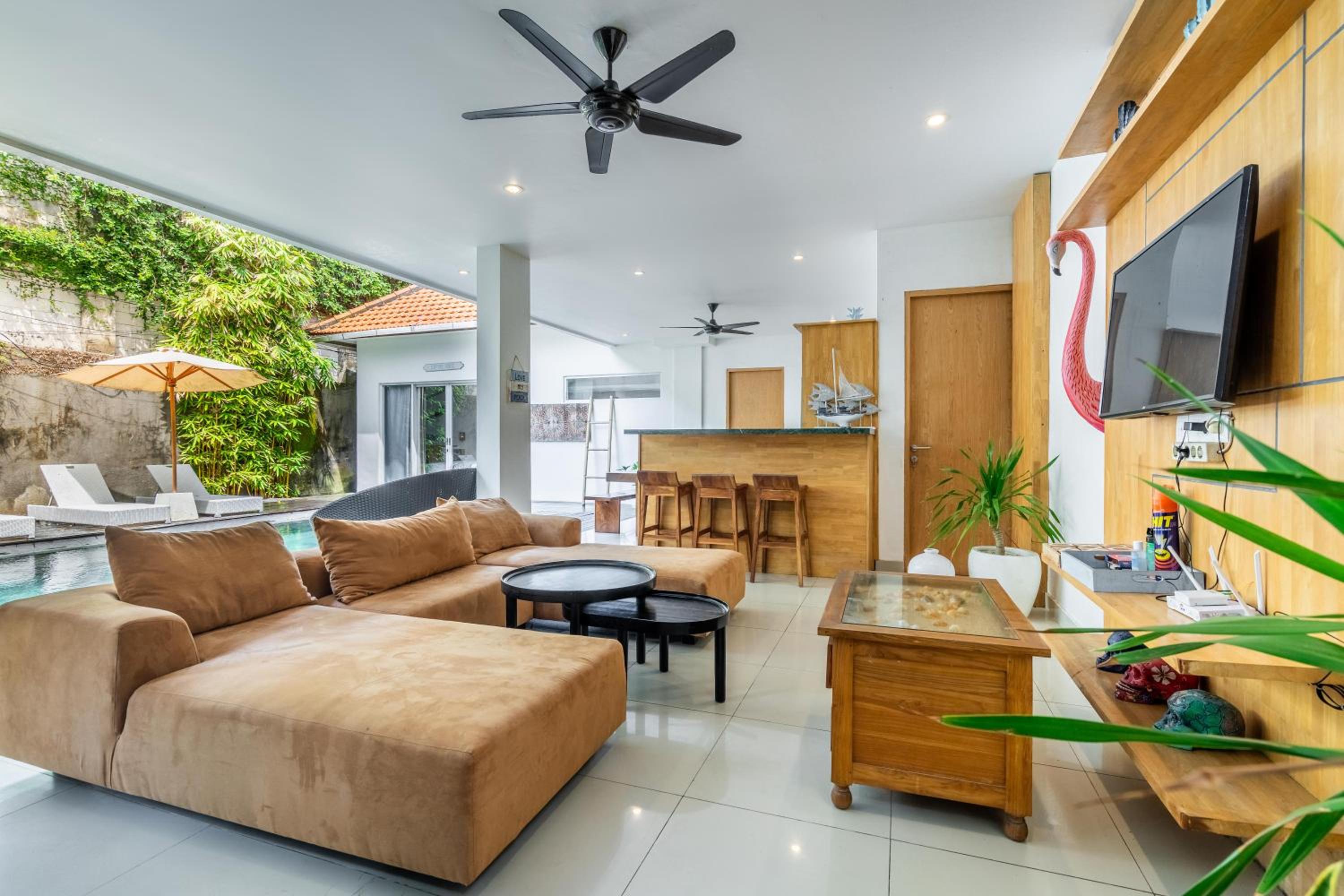 Beautiful villas - Right by the beach - Seminyak