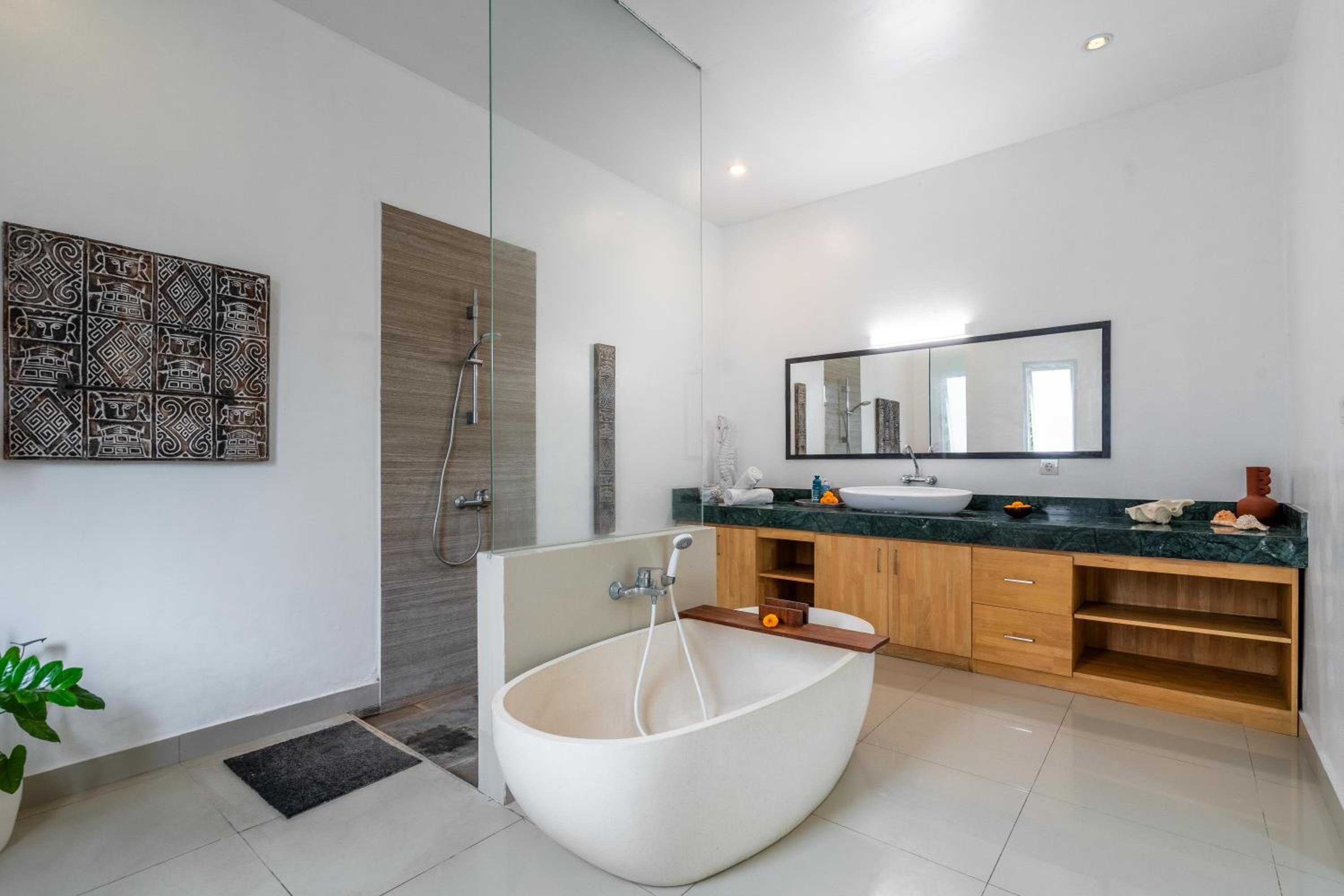 Beautiful villas - Right by the beach - Seminyak