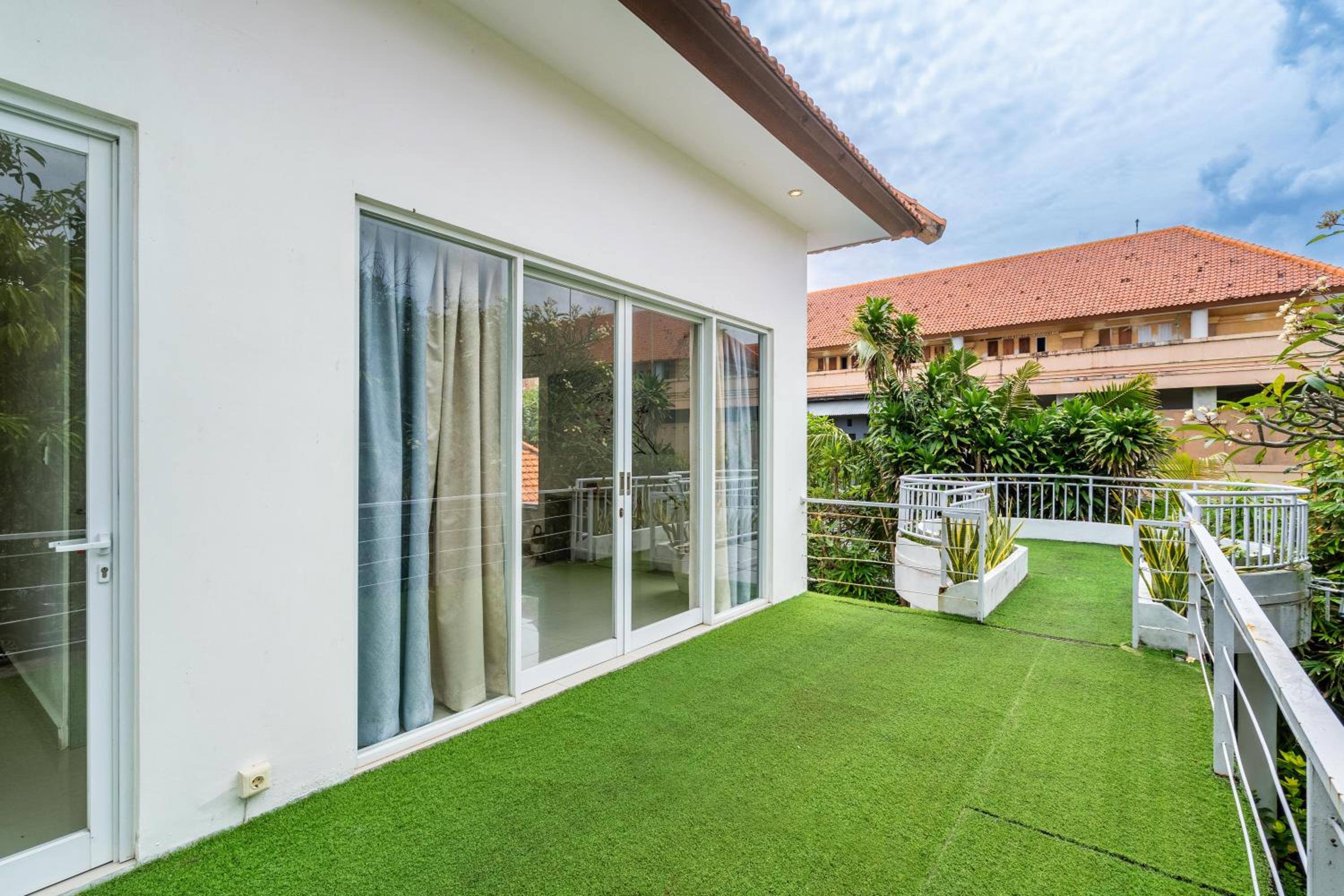 Beautiful villas - Right by the beach - Seminyak