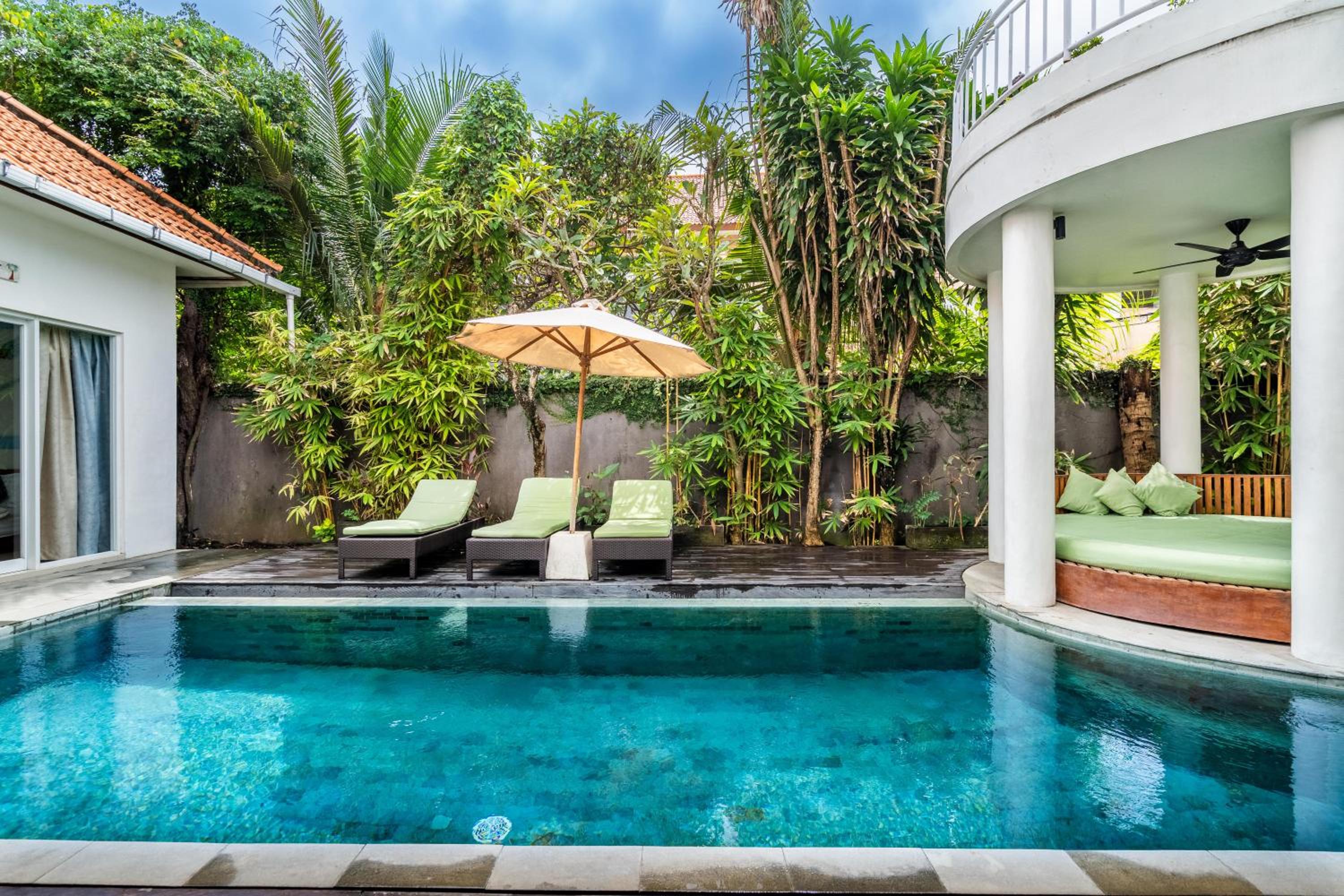 Beautiful villas - Right by the beach - Seminyak