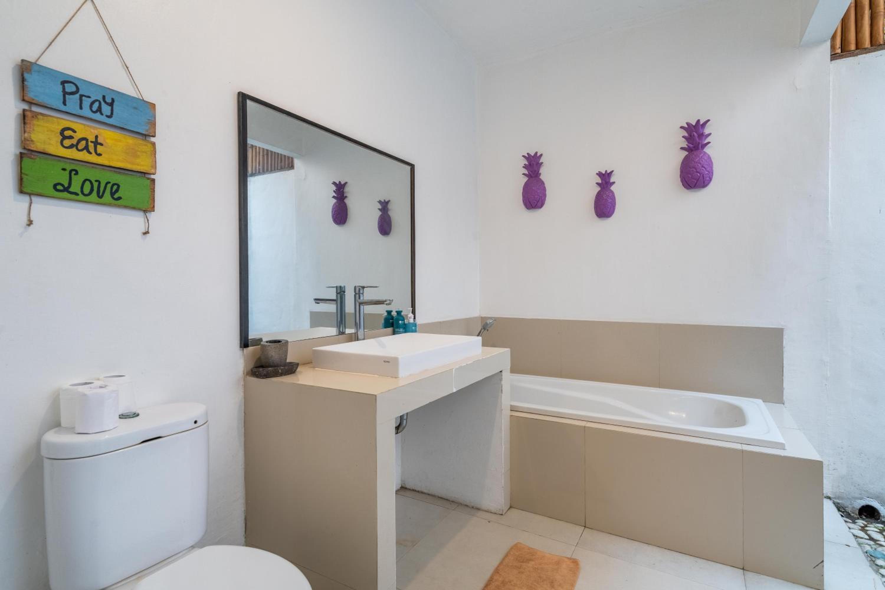 Beautiful villas - Right by the beach - Seminyak