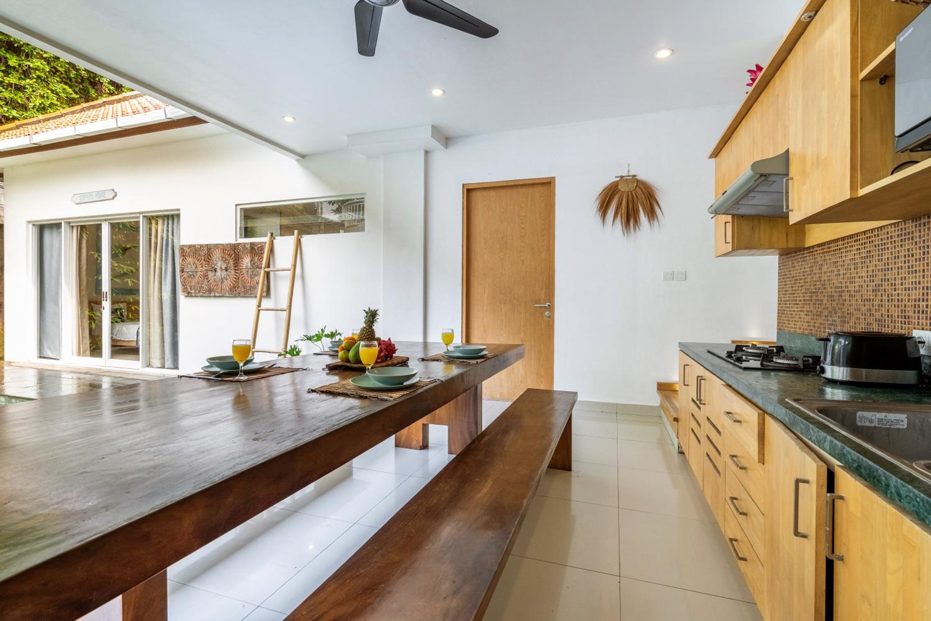 Beautiful villas - Right by the beach - Seminyak
