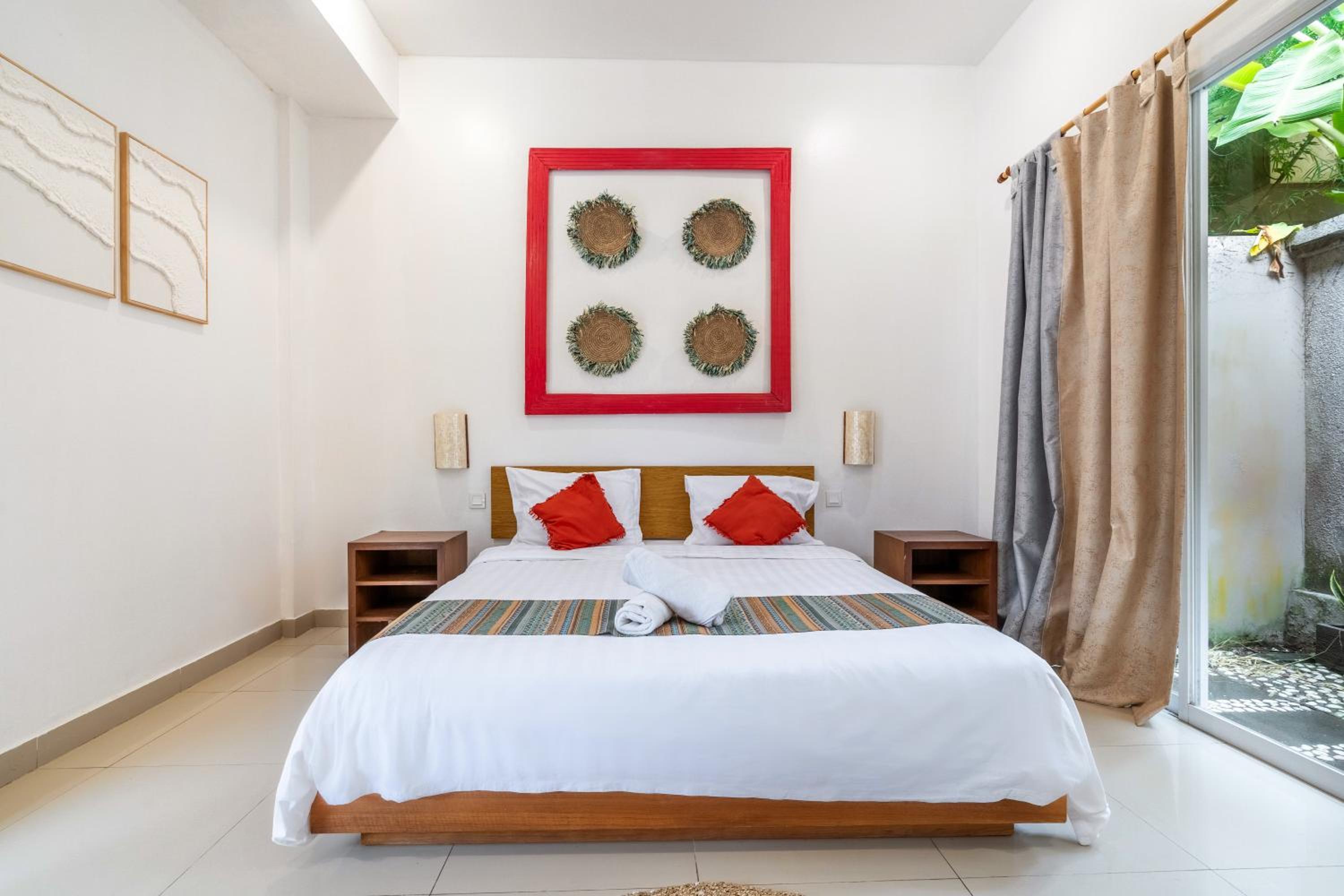 Beautiful villas - Right by the beach - Seminyak