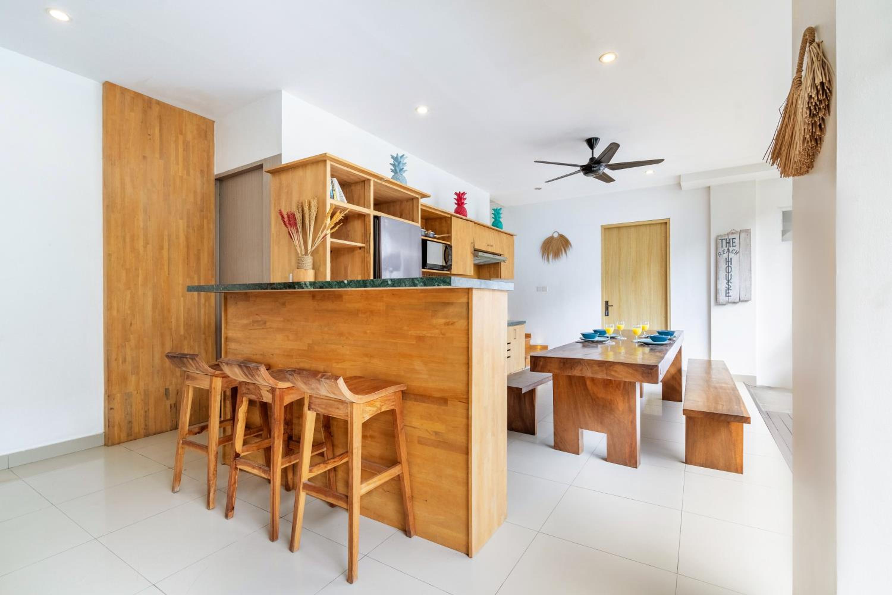 Beautiful villas - Right by the beach - Seminyak