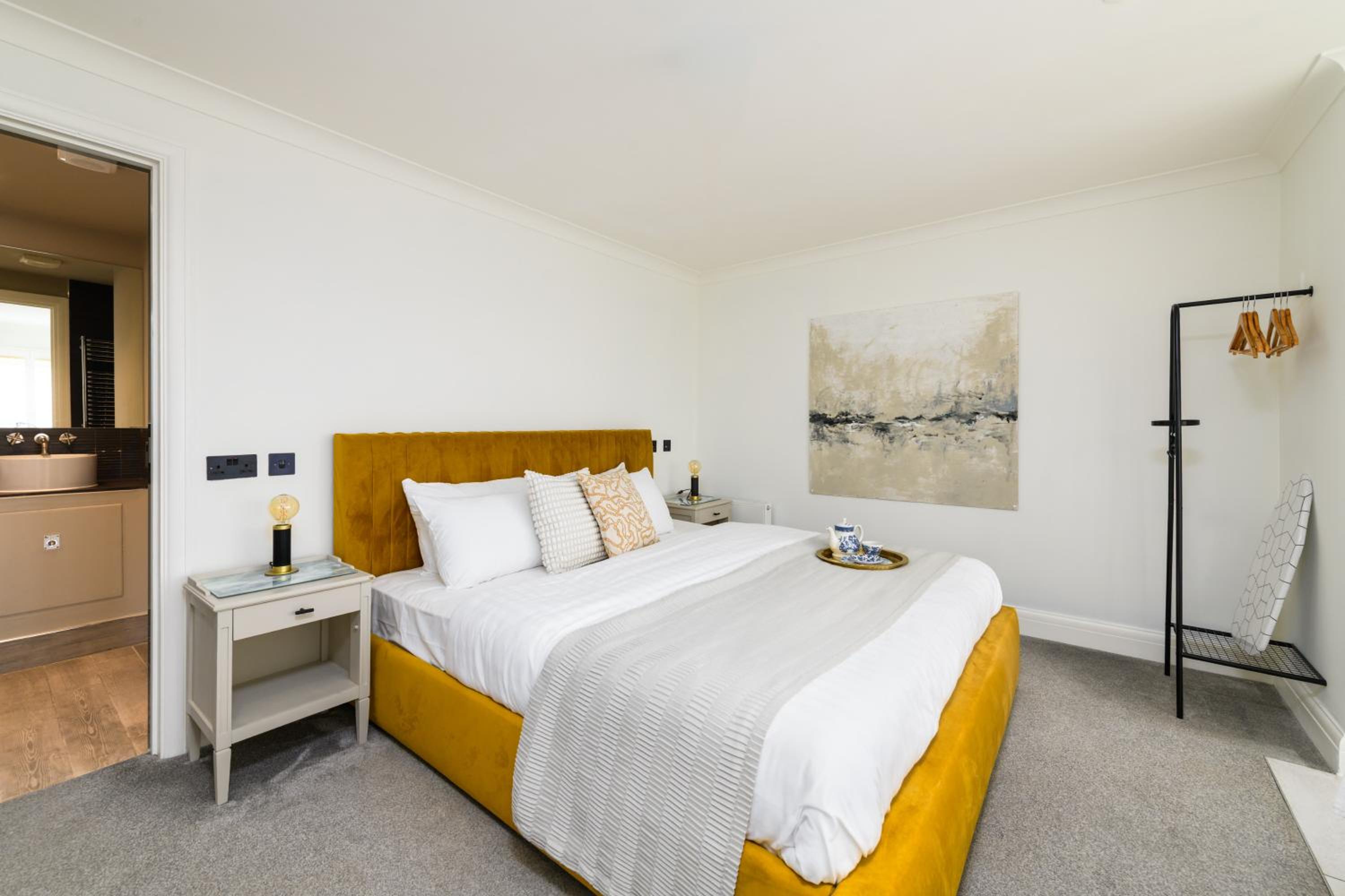 Holm House - Stylish Coastal Suites - HEDD Spa - Silures Bar & Restaurant, photo 71