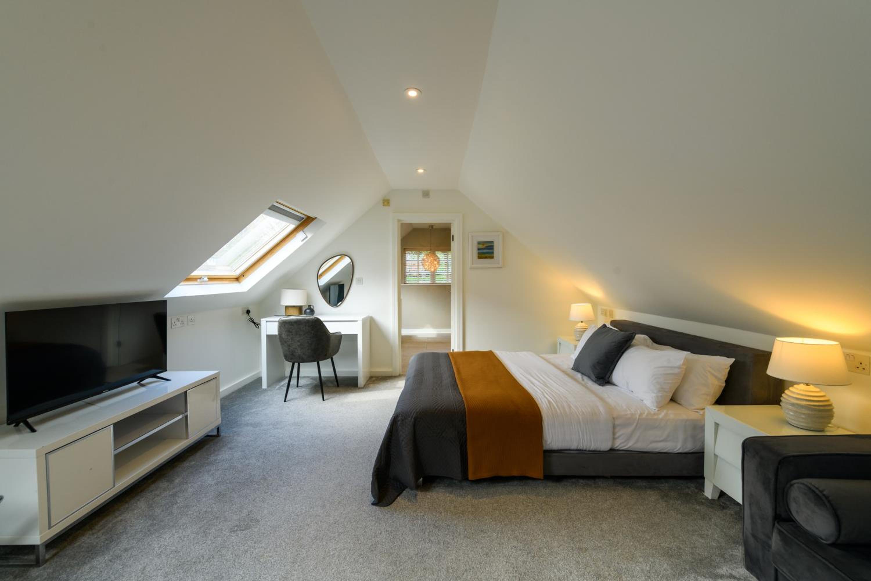 Holm House - Stylish Coastal Suites - HEDD Spa - Silures Bar & Restaurant, photo 20