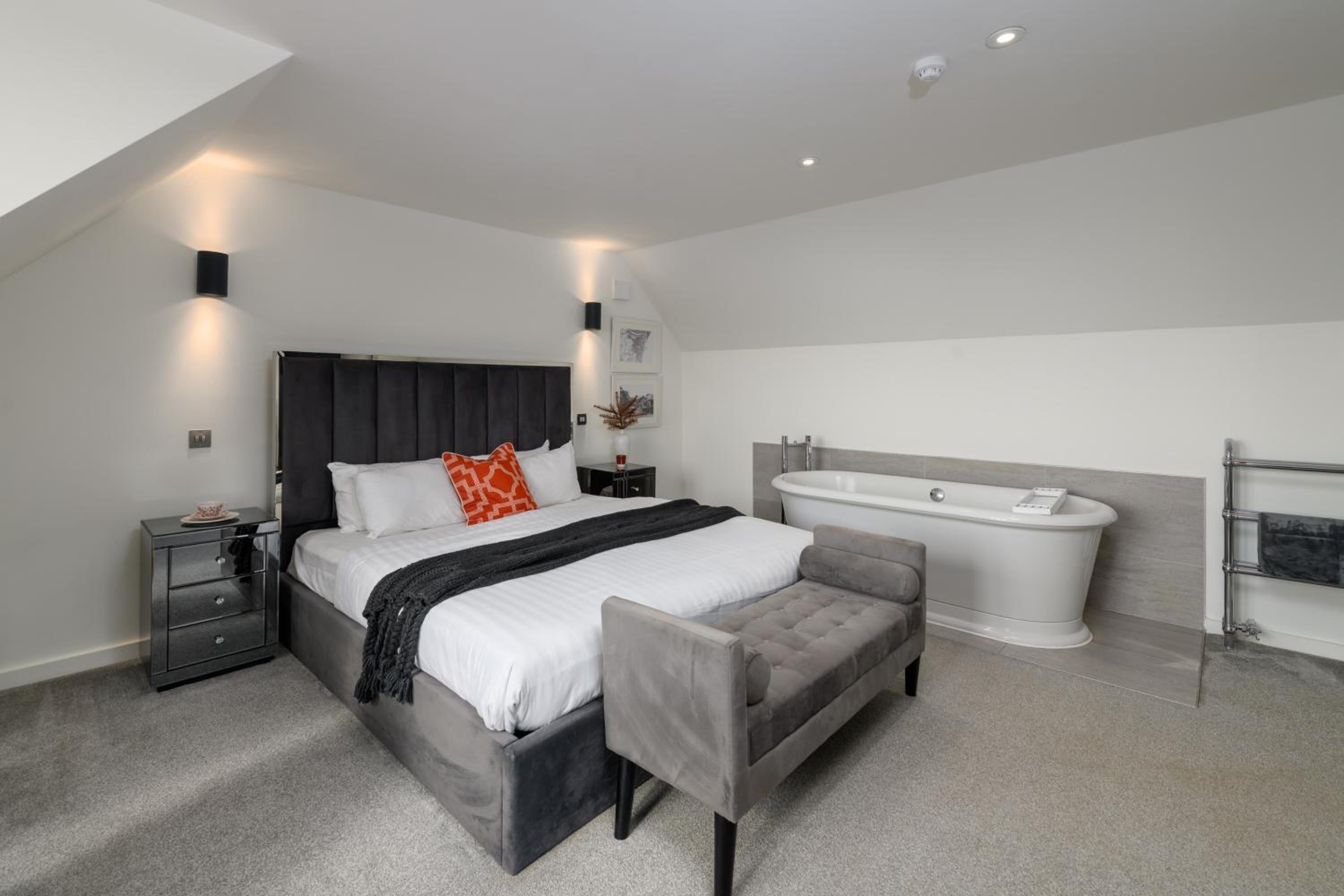 Holm House - Stylish Coastal Suites - HEDD Spa - Silures Bar & Restaurant, photo 92