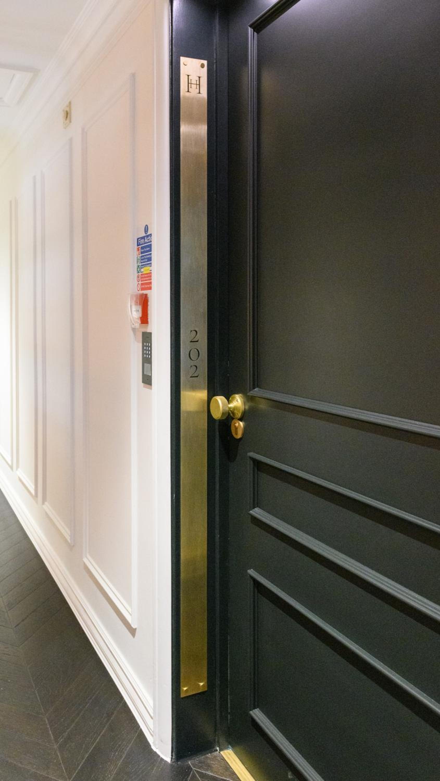 Holm House - Stylish Coastal Suites - HEDD Spa - Silures Bar & Restaurant, photo 95