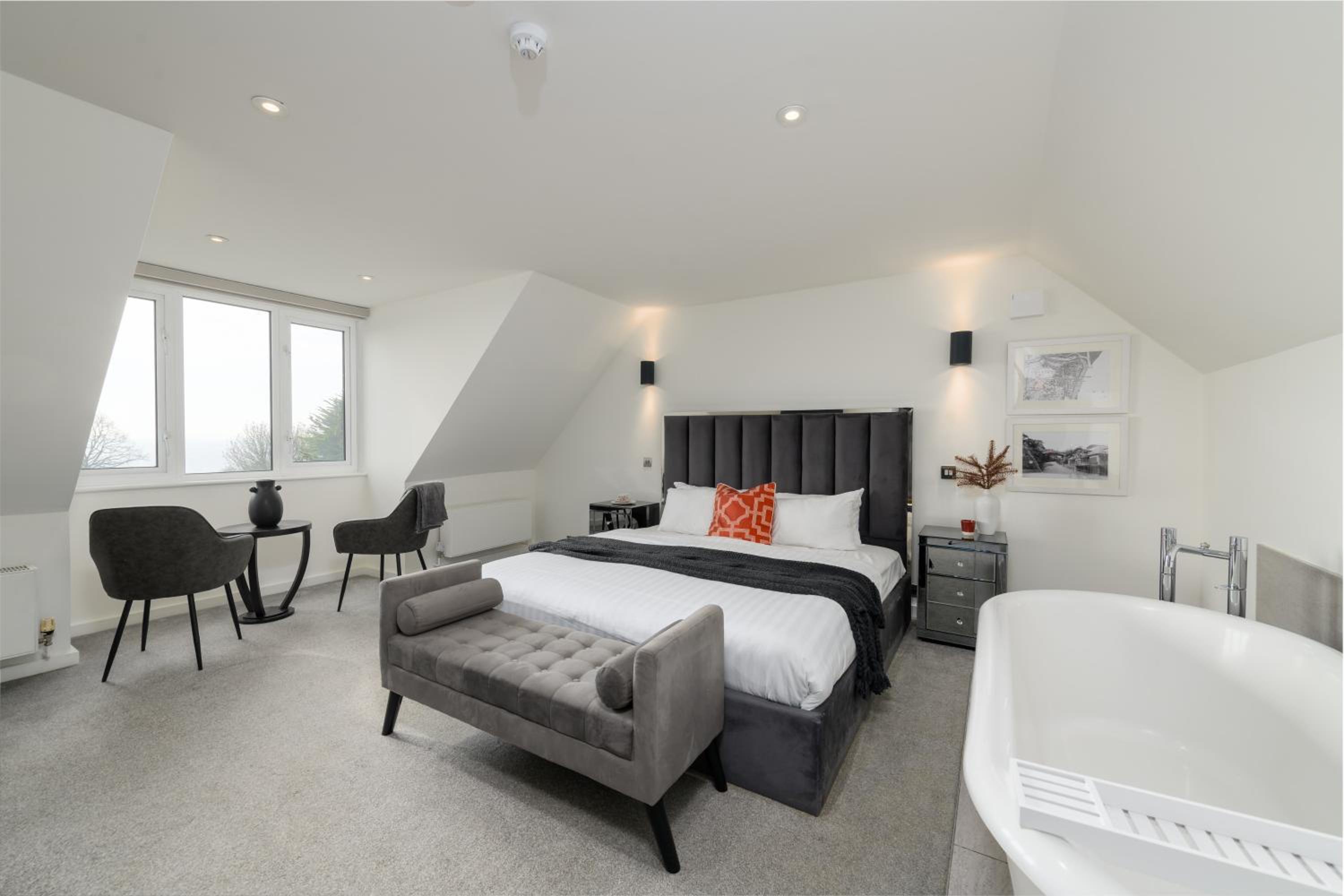 Holm House - Stylish Coastal Suites - HEDD Spa - Silures Bar & Restaurant, photo 60