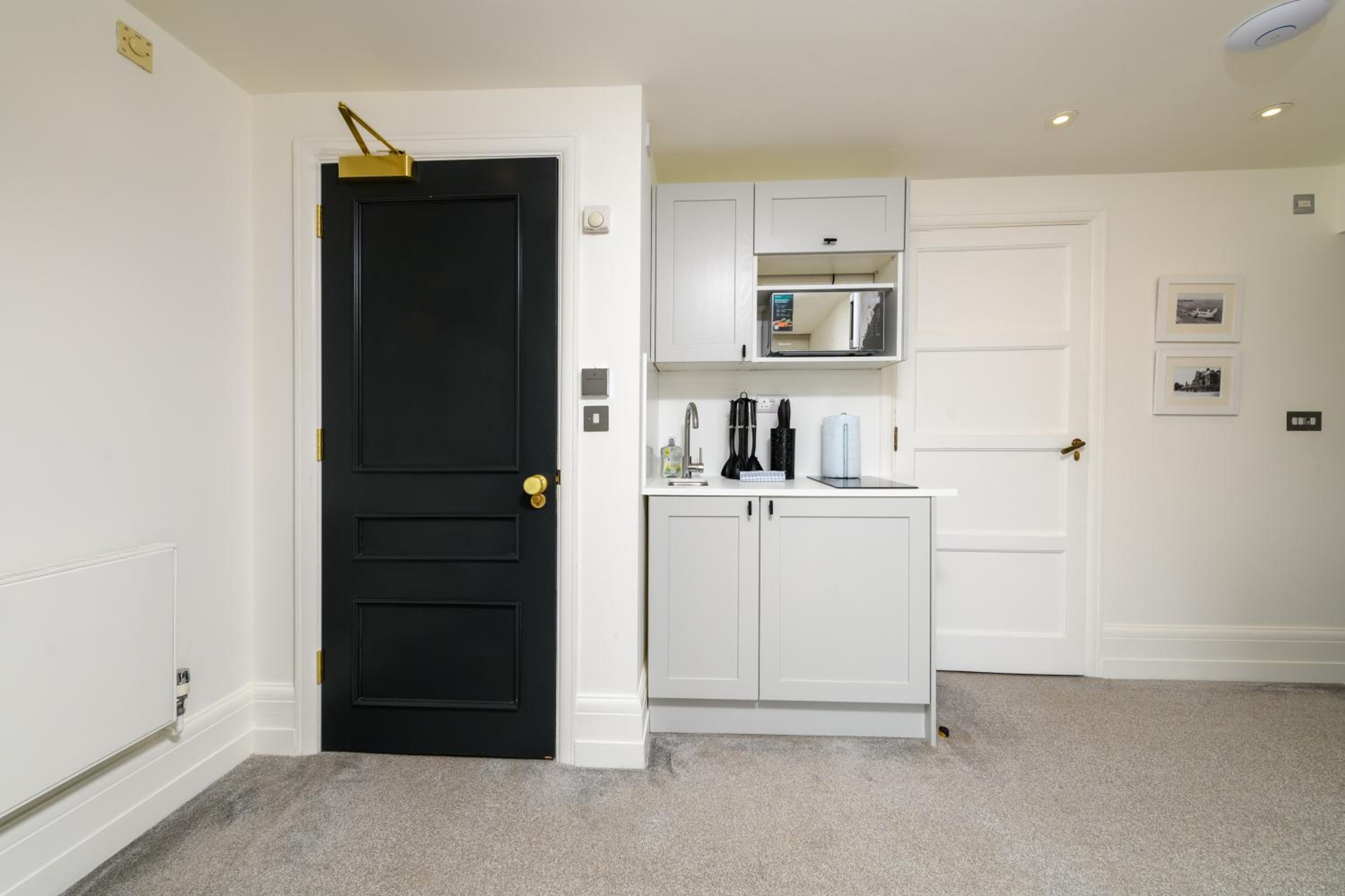 Holm House - Stylish Coastal Suites - HEDD Spa - Silures Bar & Restaurant, photo 98