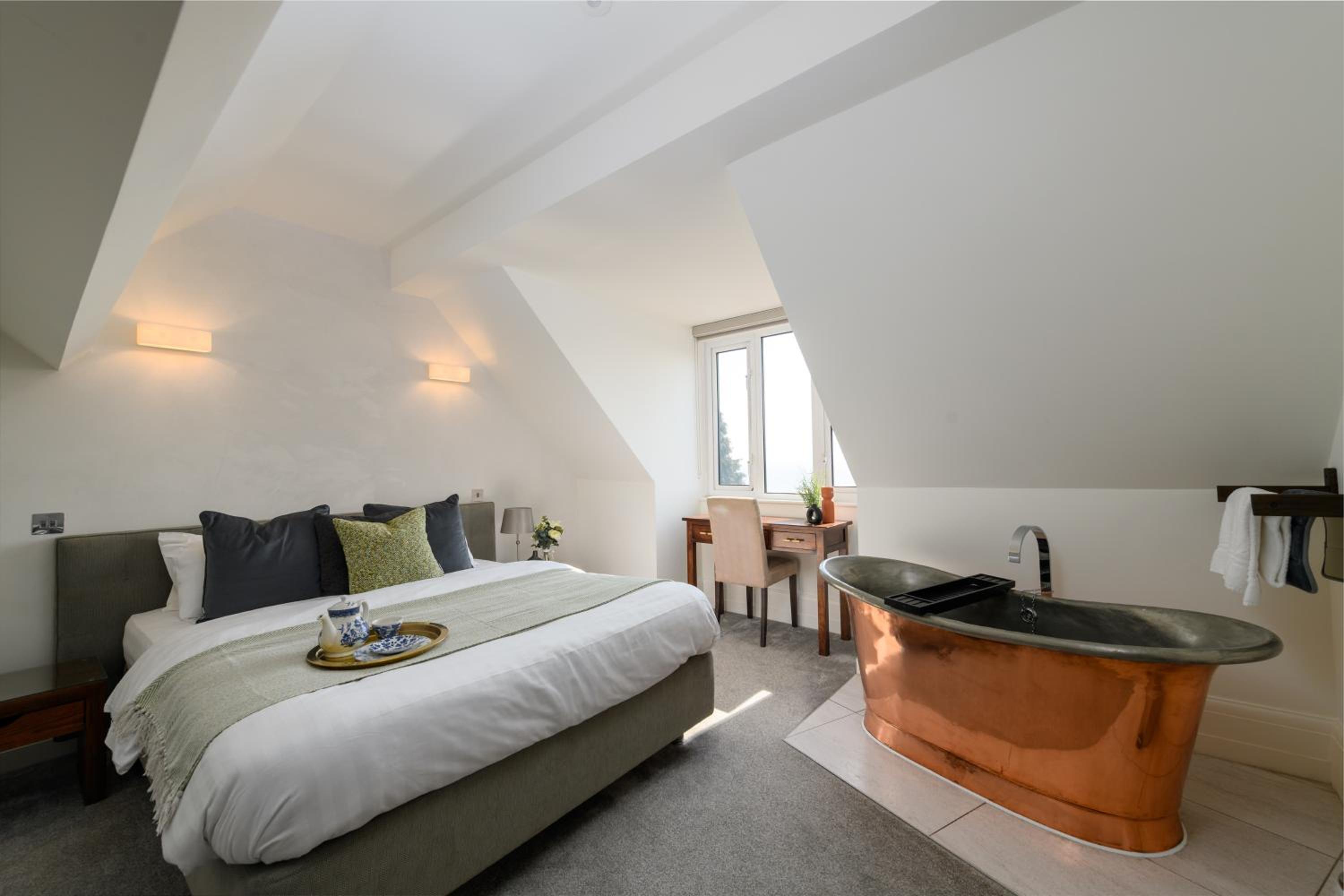 Holm House - Stylish Coastal Suites - HEDD Spa - Silures Bar & Restaurant, photo 59