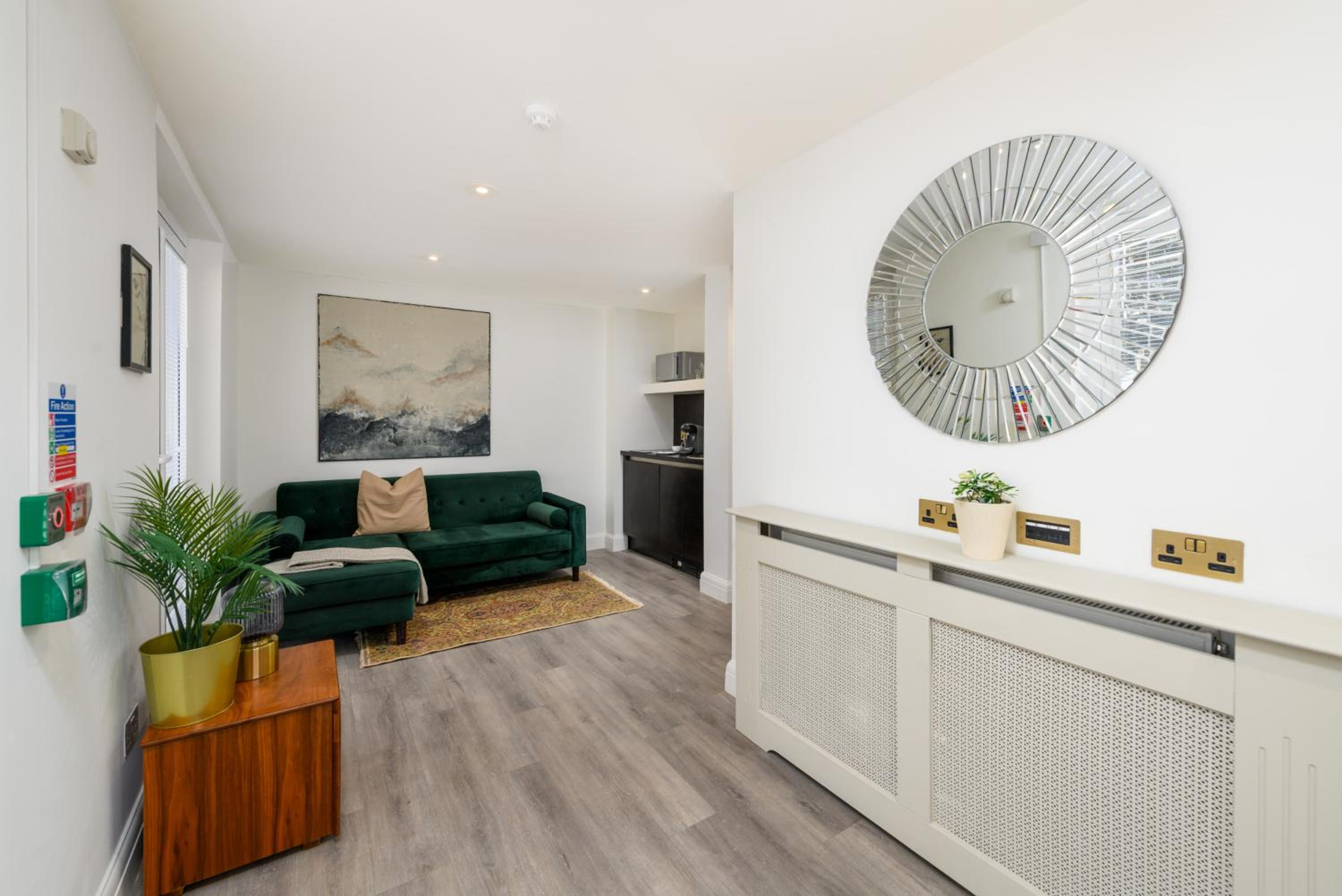 Holm House - Stylish Coastal Suites - HEDD Spa - Silures Bar & Restaurant, photo 87