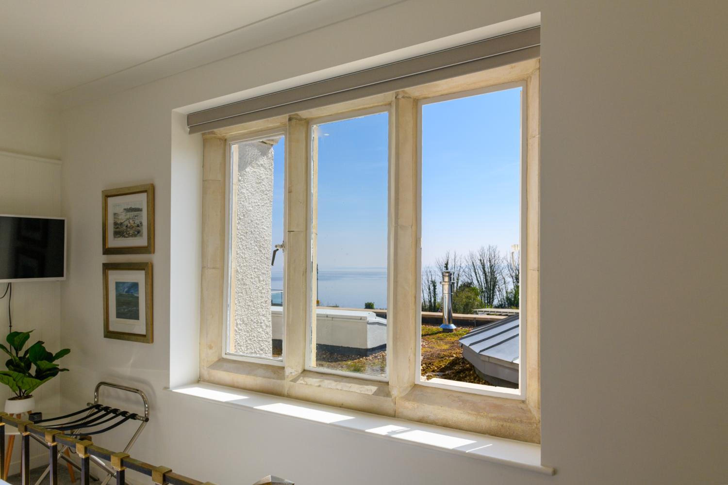 Holm House - Stylish Coastal Suites - HEDD Spa - Silures Bar & Restaurant, photo 33