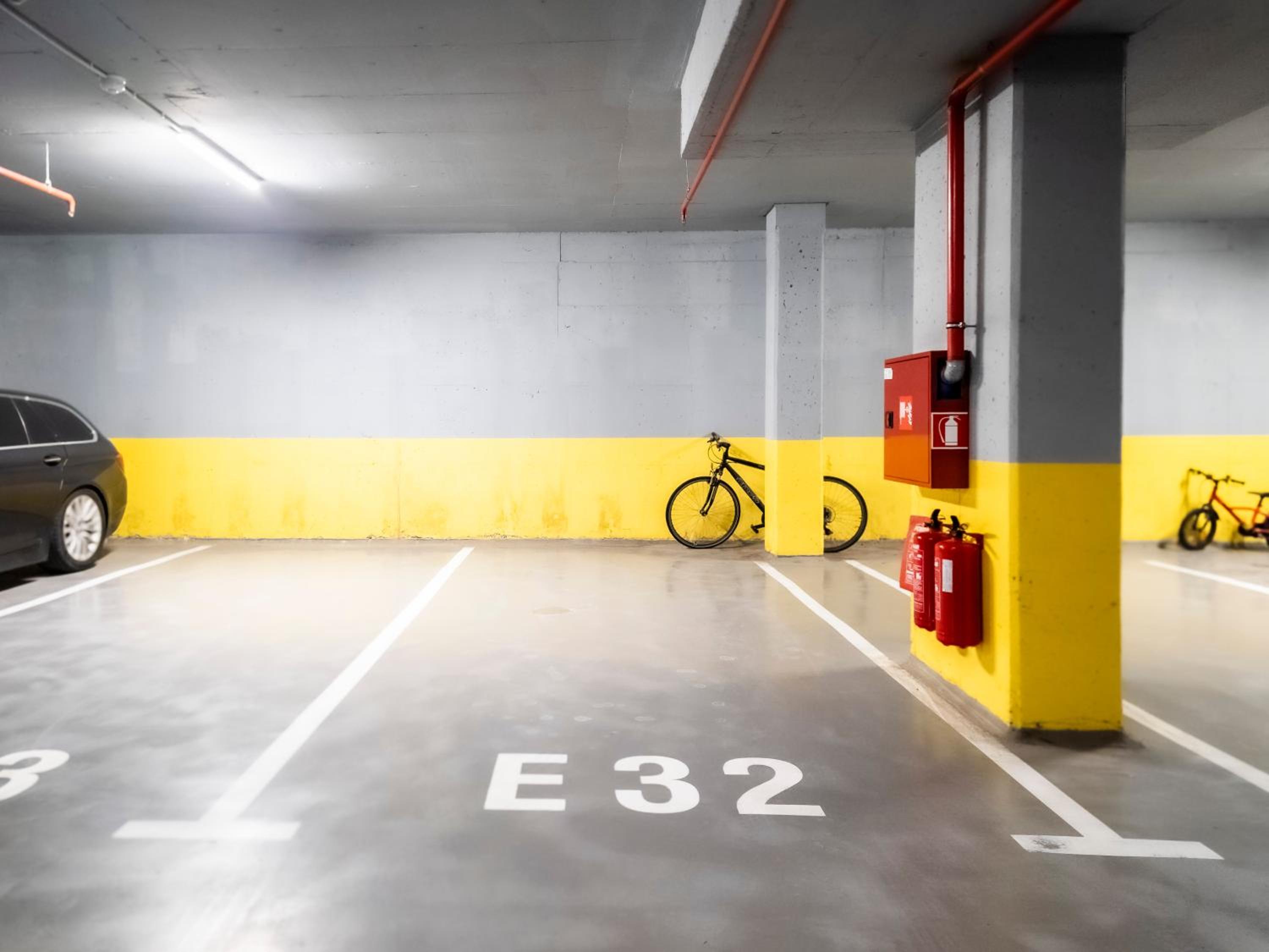 Arena MALL Galleria Securities Parking 3