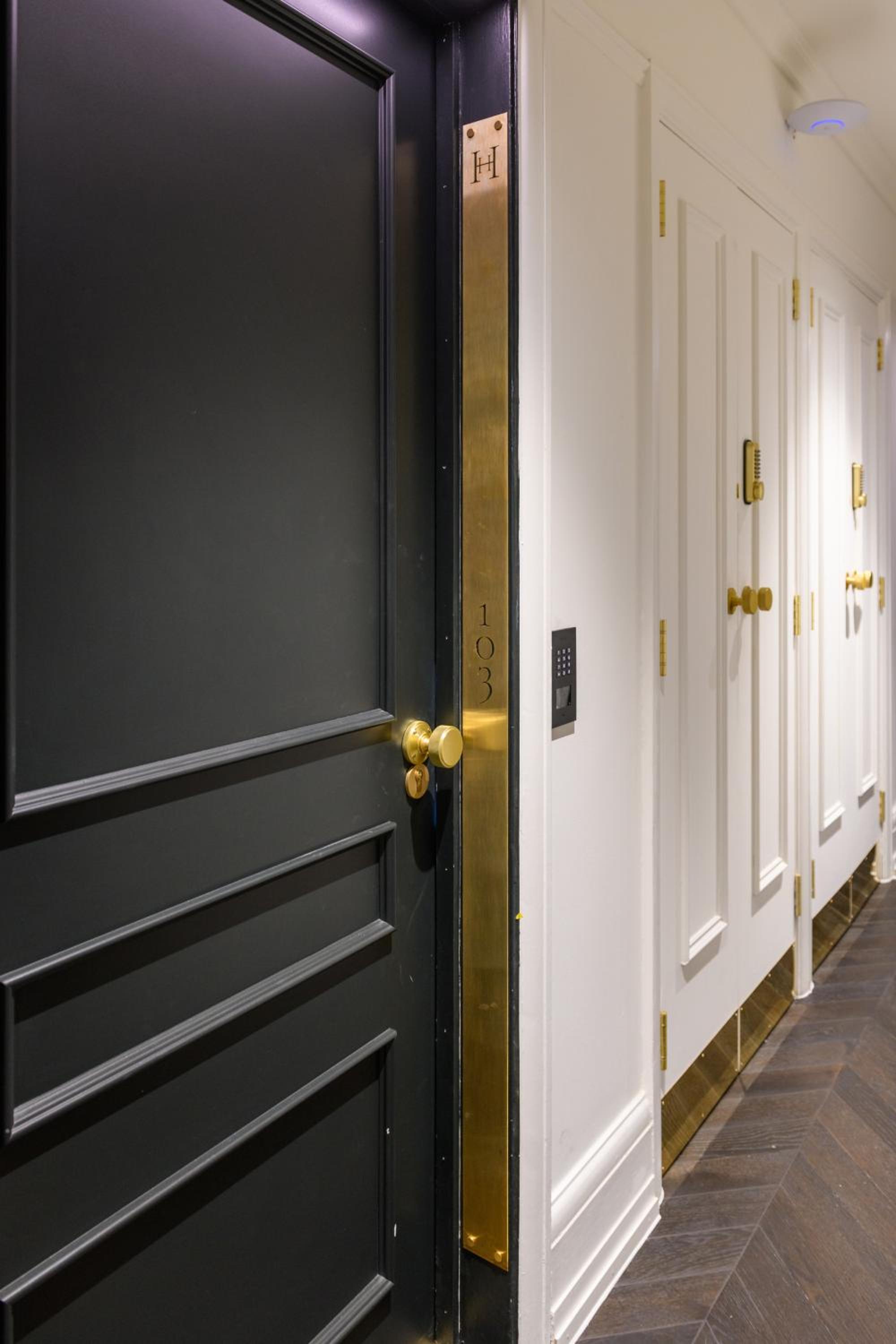 Holm House - Stylish Coastal Suites - HEDD Spa - Silures Bar & Restaurant, photo 88
