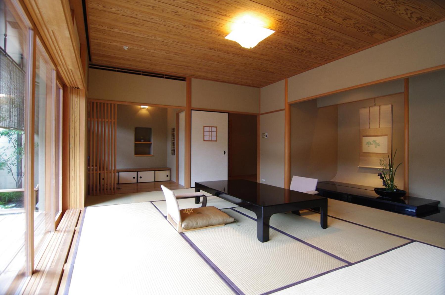 Hiiragiya