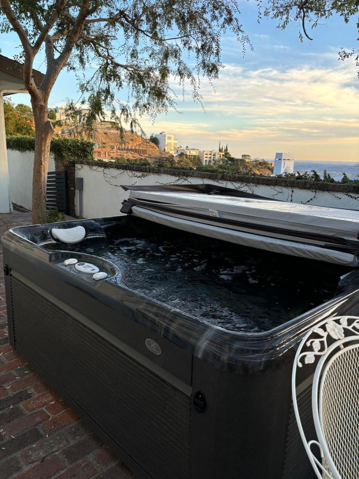 Bella Villa near Beverly Hills Amazing City view and hot tub