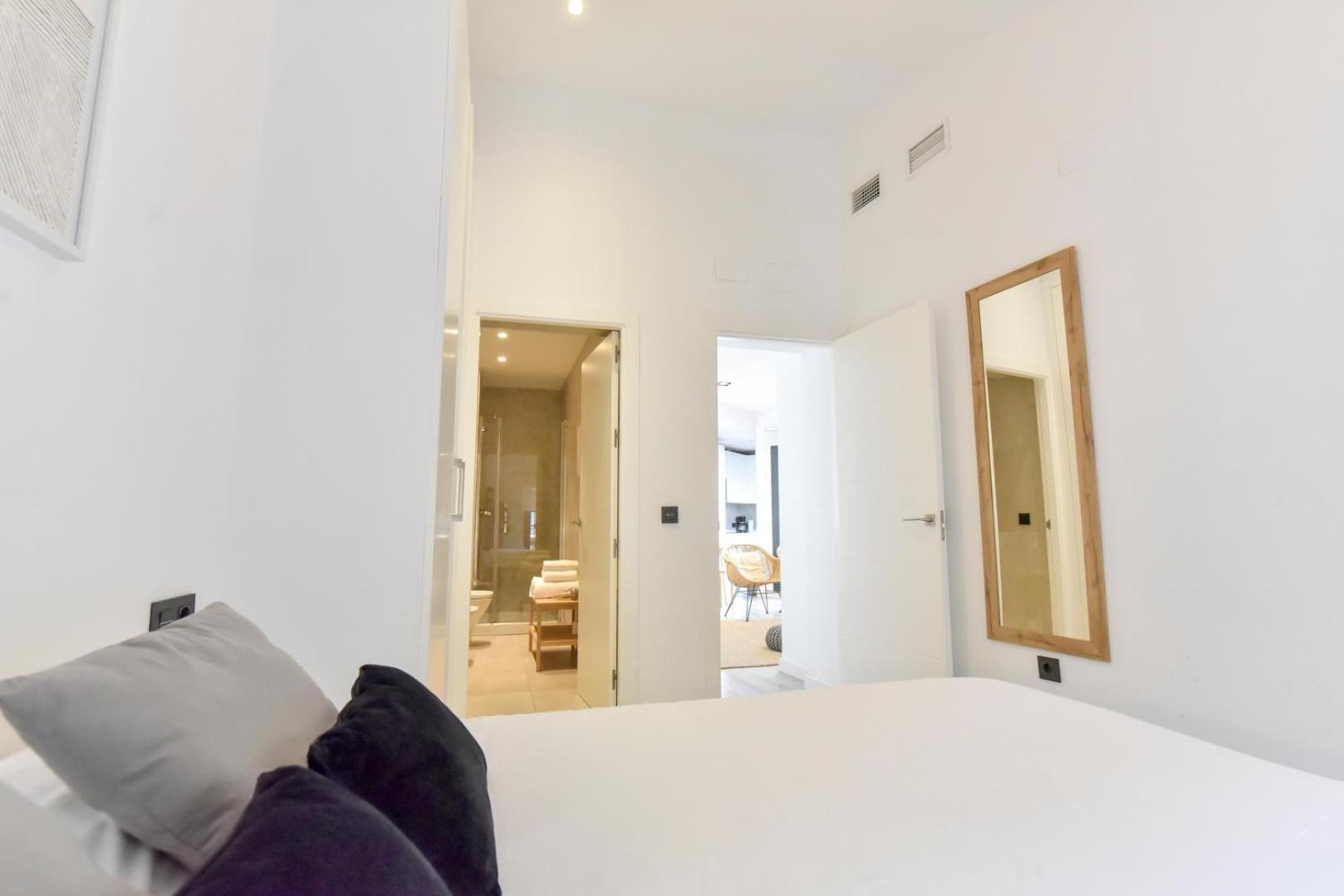New! Penthouse with 2 private terraces
