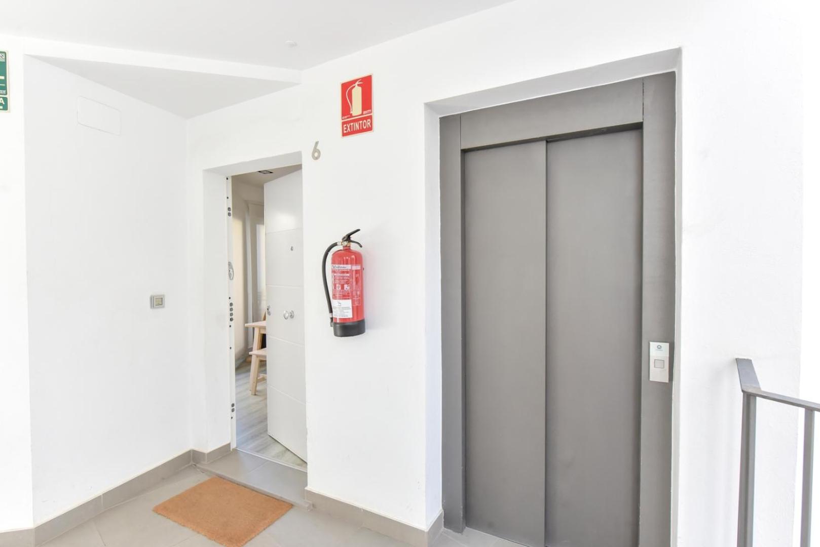 New! Penthouse with 2 private terraces