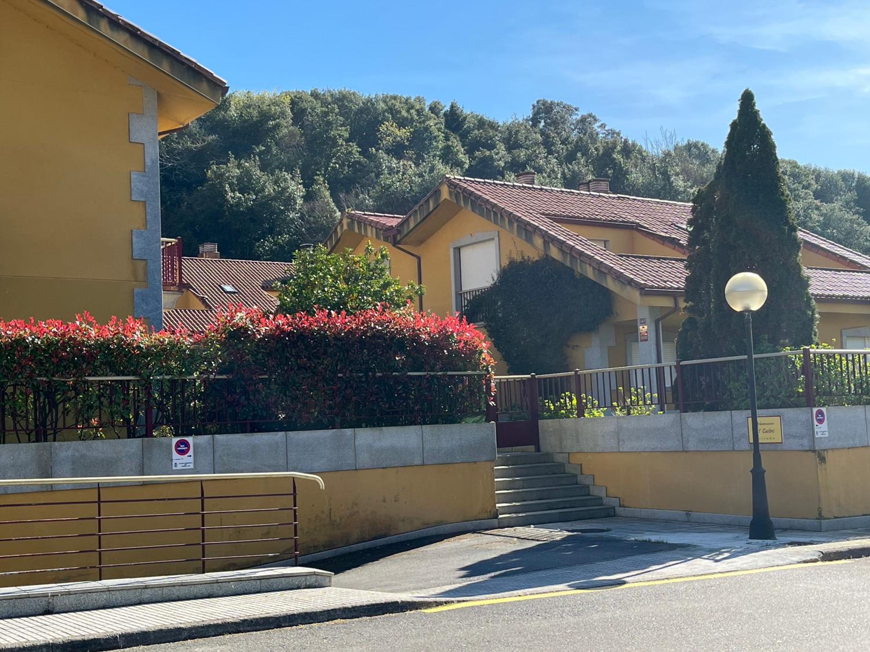Apartamento en Comillas-Garden Apartment in Comillas