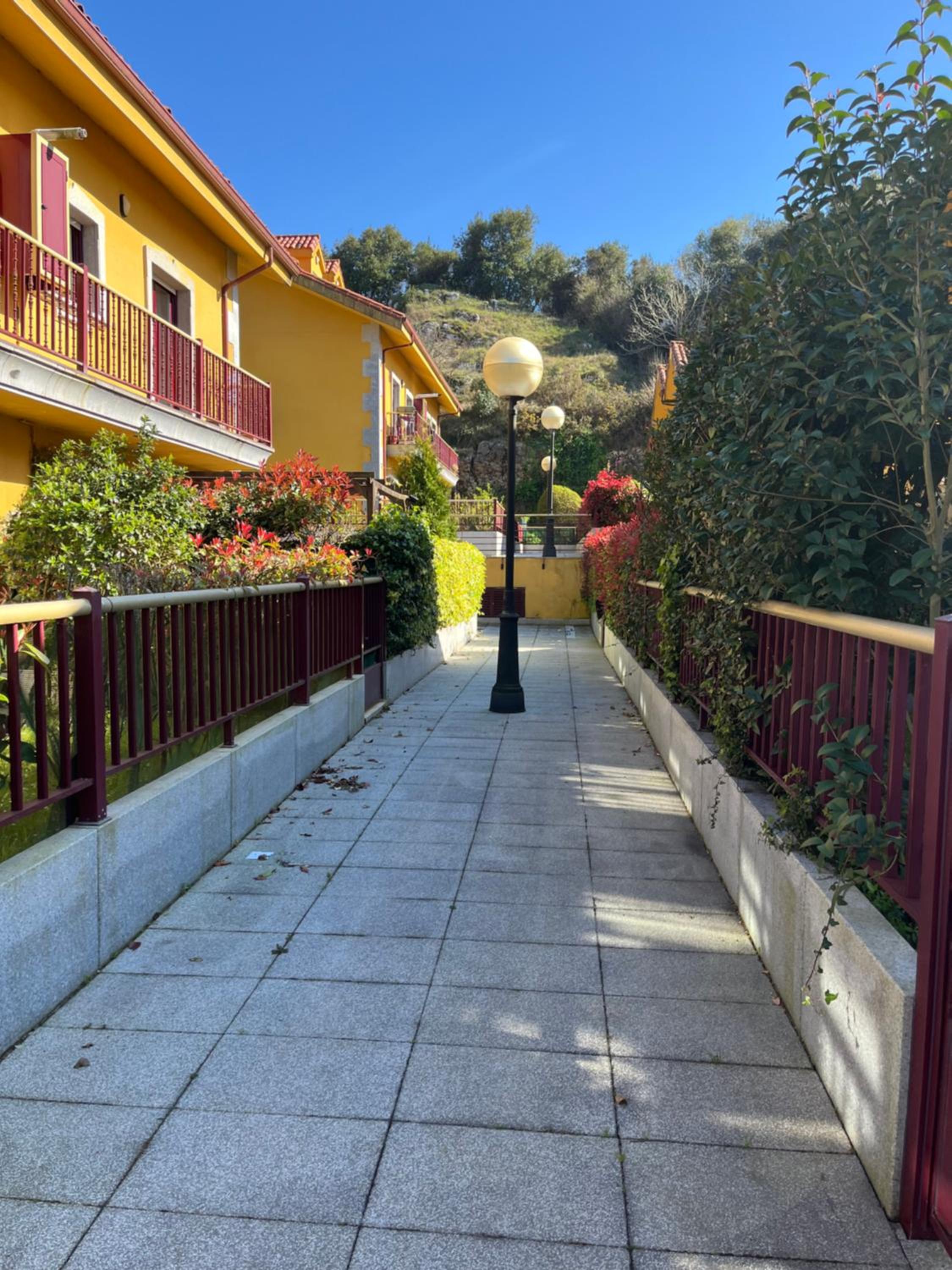 Apartamento en Comillas-Garden Apartment in Comillas