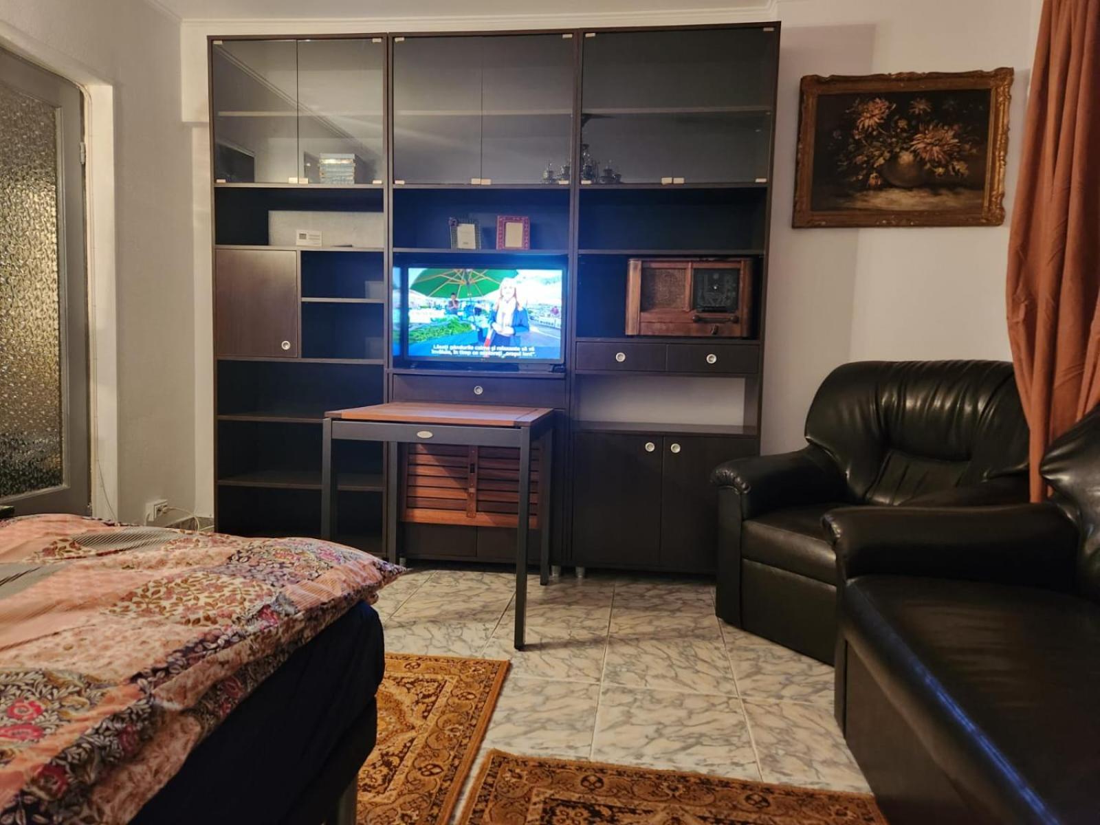 2 bedrooms apart in Cismigiu area - the real center of the city