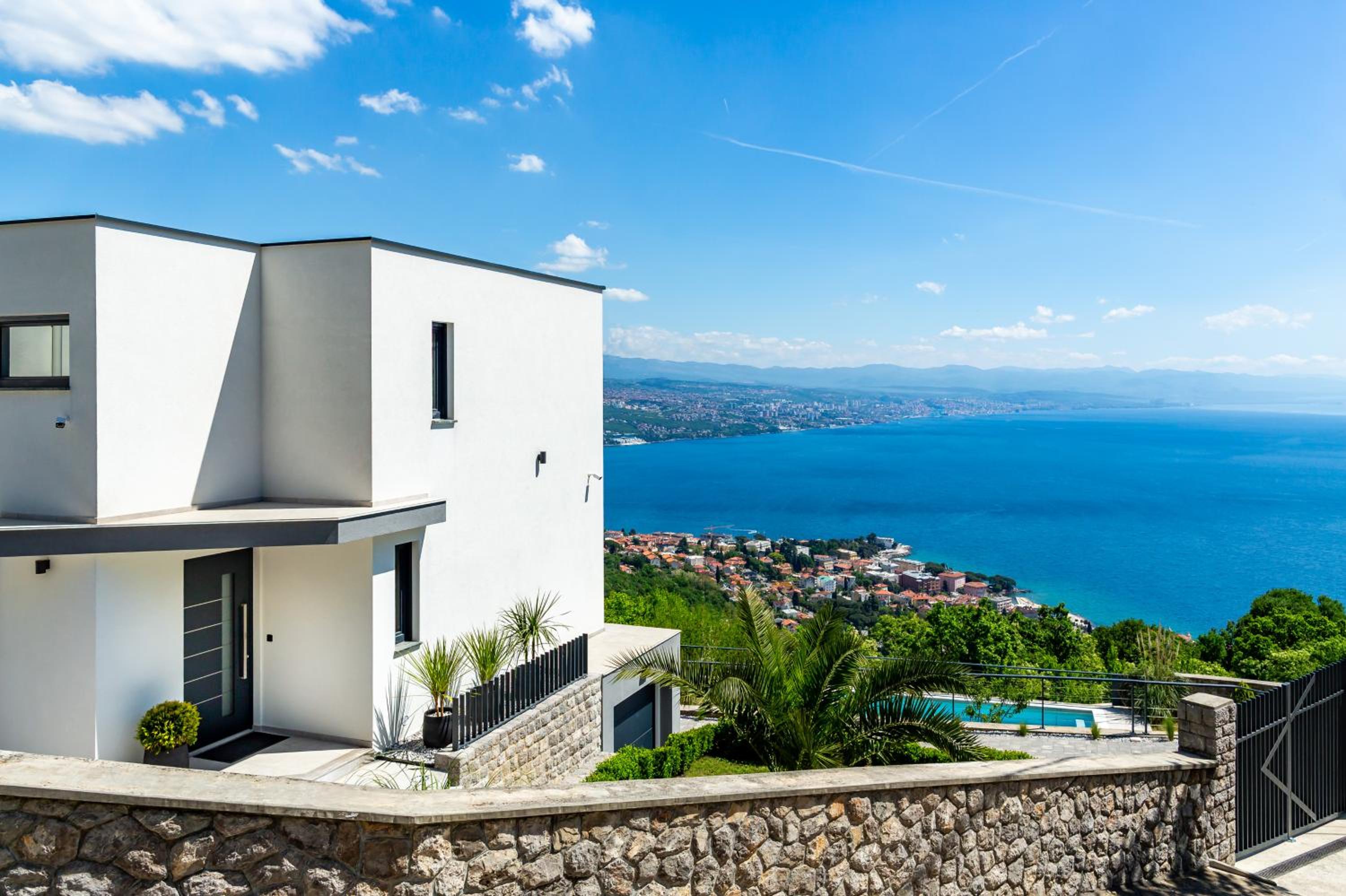 Villa K Opatija with a heated pool, gym, sauna, astonishing sea view