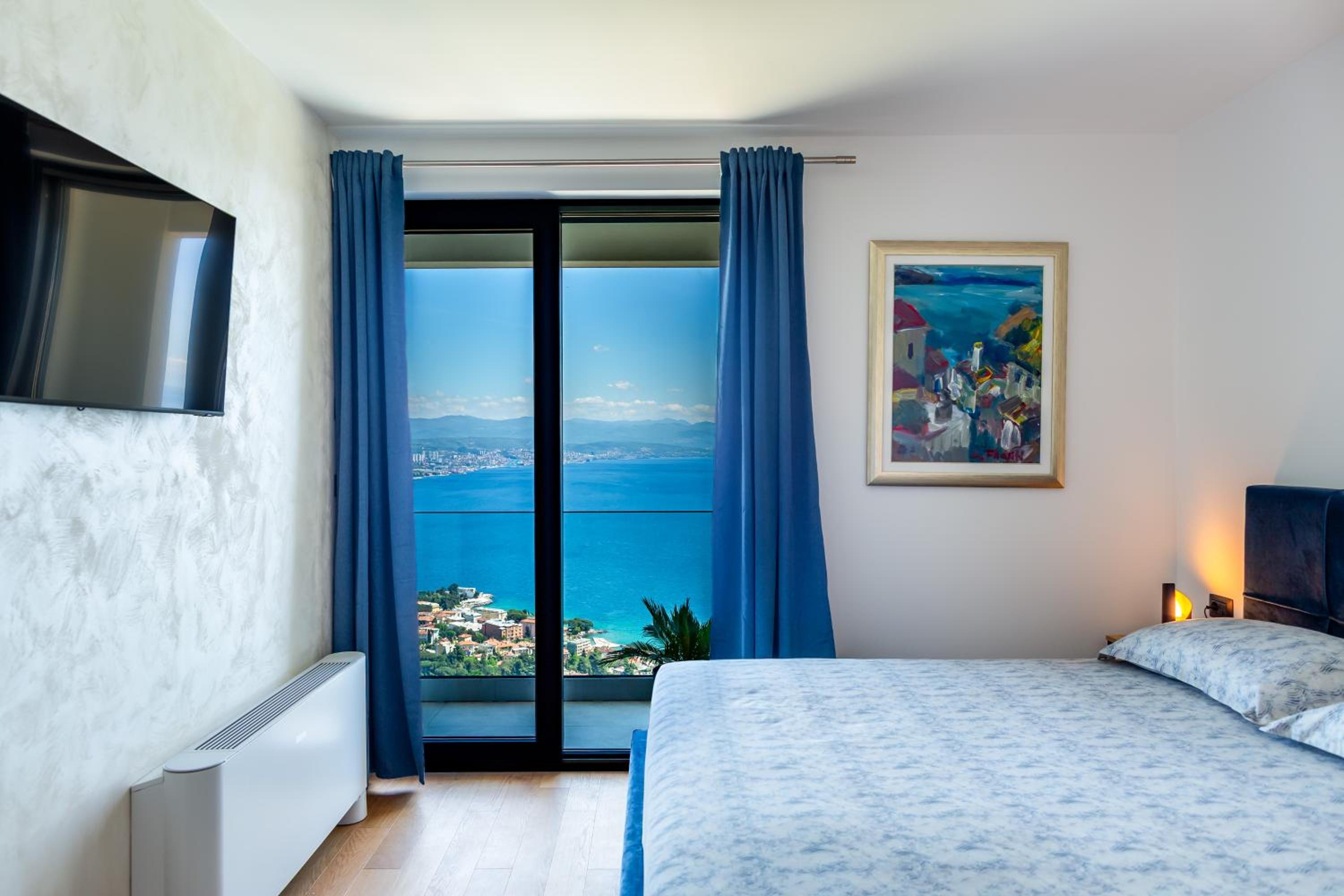 Villa K Opatija with a heated pool, gym, sauna, astonishing sea view