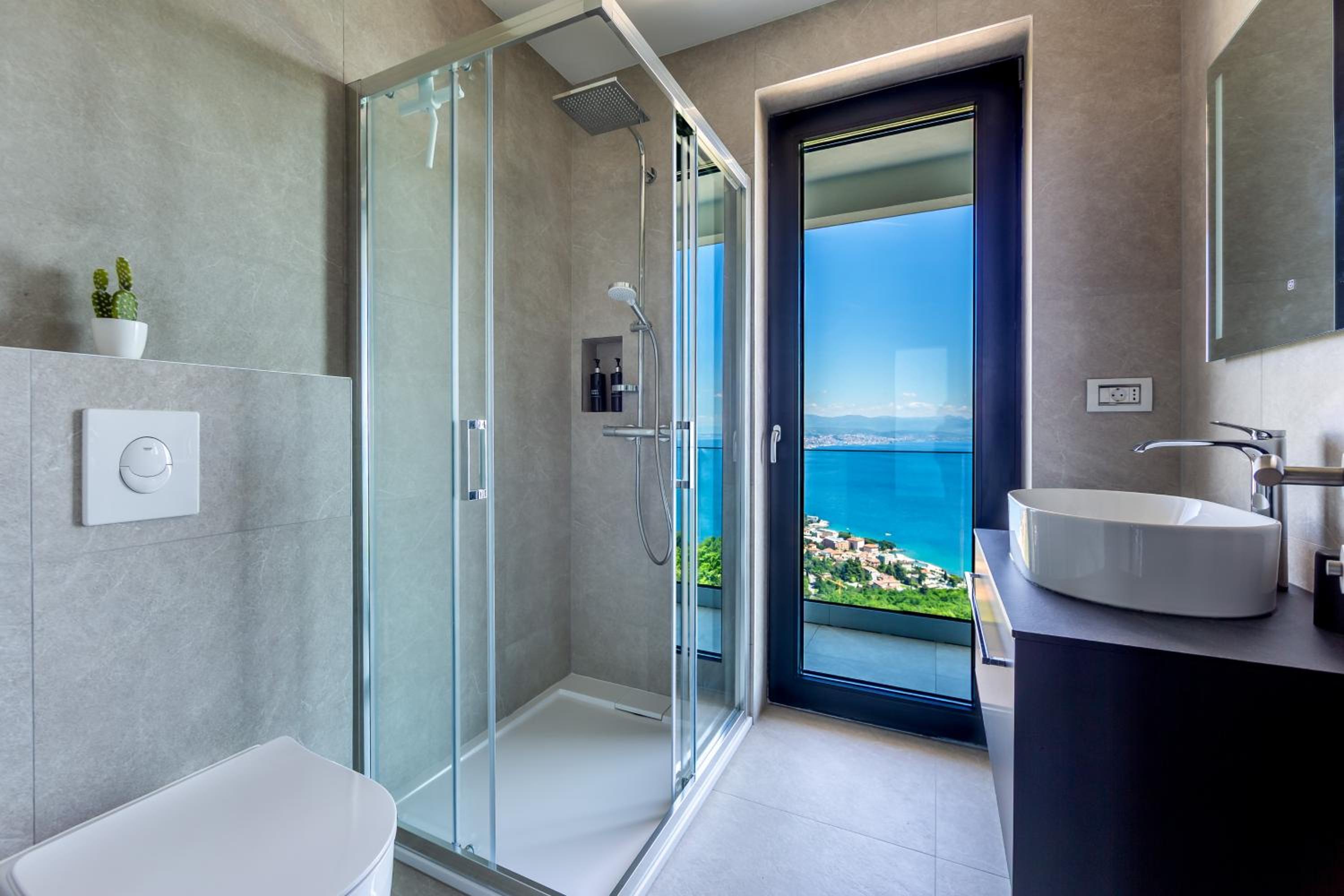 Villa K Opatija with a heated pool, gym, sauna, astonishing sea view