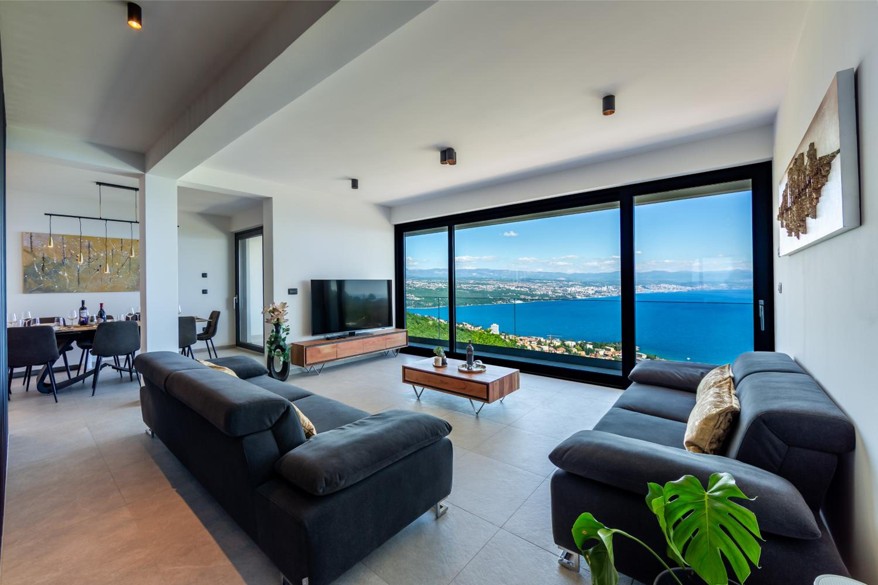 Villa K Opatija with a heated pool, gym, sauna, astonishing sea view
