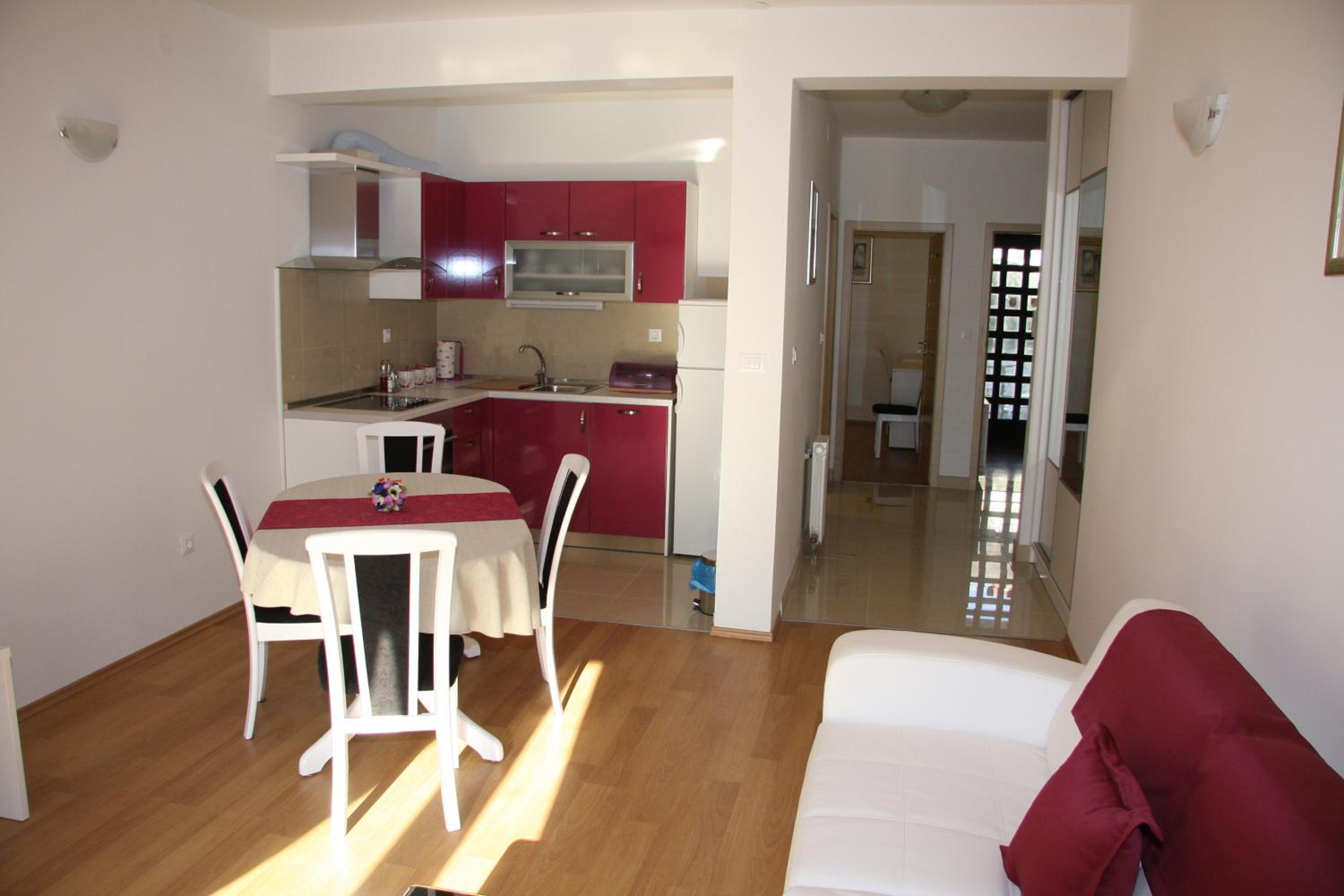 Apartments Žuvela