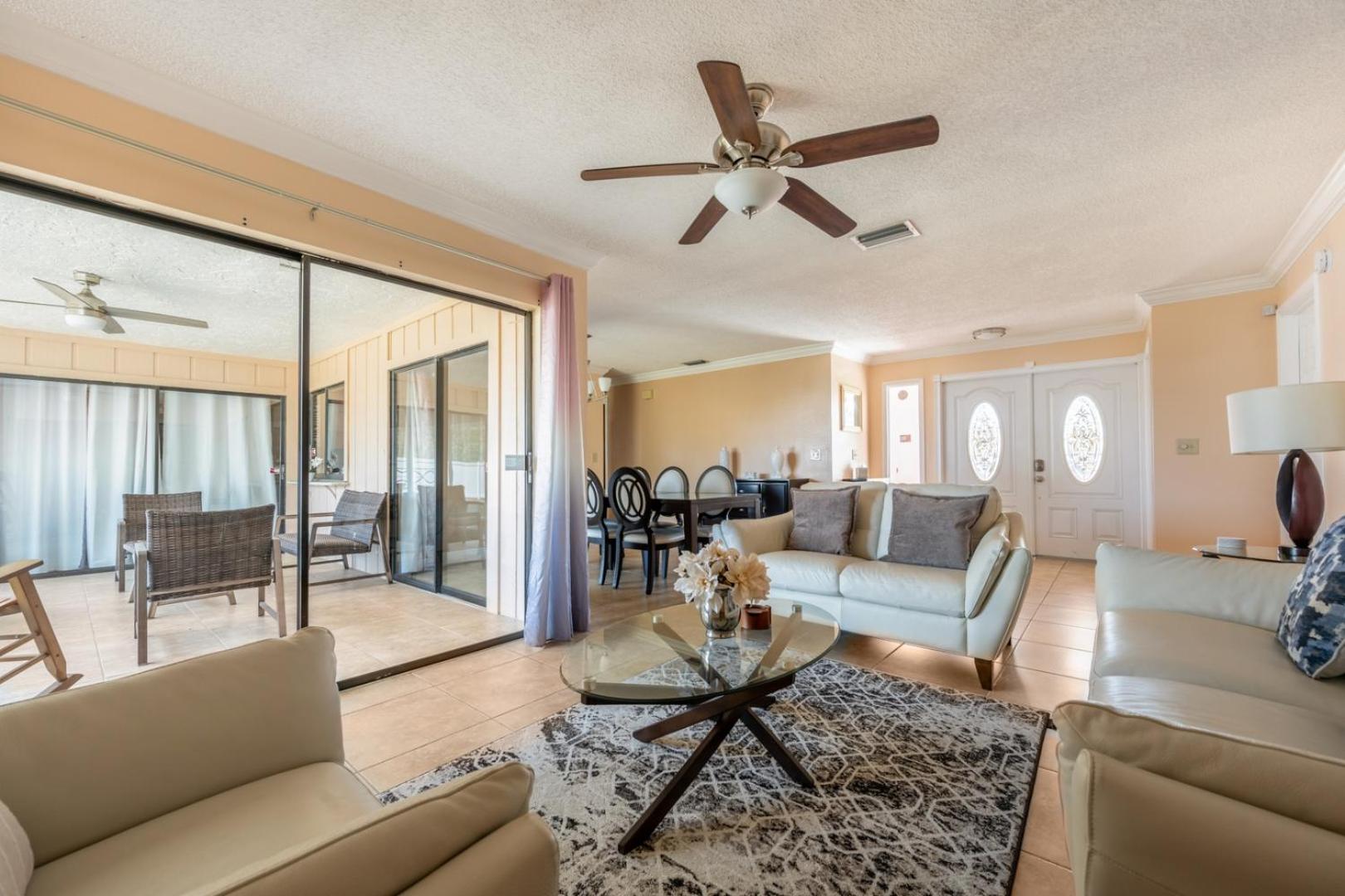 Renovated 3BR Dog Friendly Pond View WD